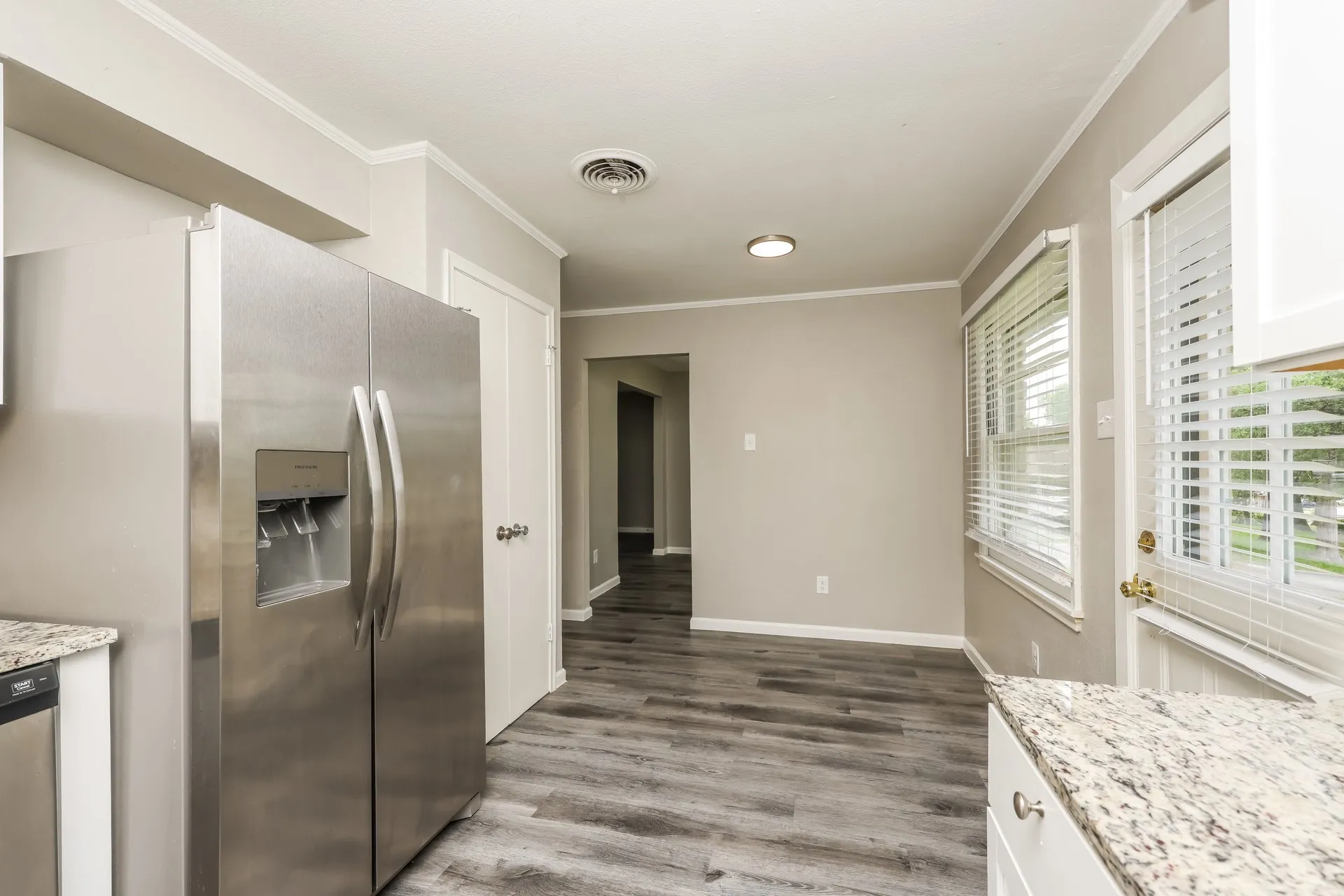 Single Family Residence For Sale in Dallas County , 2346 Rexlawn Drive, Dallas, Texas 75227, 3 Bedroom, 1 Bathroom, Garage spaces, 1,554 Sqft, built in 1954, mls#21268868, Real Estate Agent in Dallas, Homes For Sale in Dallas county, Homes For Sale in Dallas, Realtor in Dallas Texas, Real Estate Brokerage Independent Realty Texas, Luminita Cordes Realtor