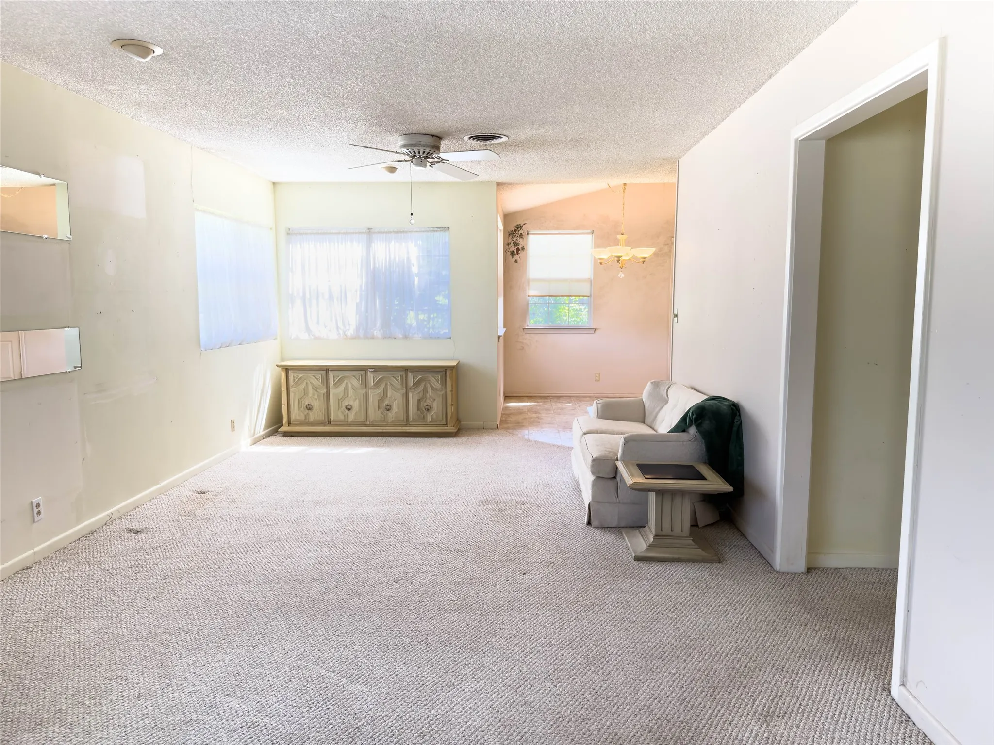 Single Family Residence For Sale in Young County , 1332 Florea Street, Graham, Texas 76450, 3 Bedroom, 2 Bathroom, Garage spaces, 1,336 Sqft, built in 1960, mls#21269801, Real Estate Agent in Graham, Homes For Sale in Young county, Homes For Sale in Graham, Realtor in Graham Texas, Real Estate Brokerage Independent Realty Texas, Luminita Cordes Realtor