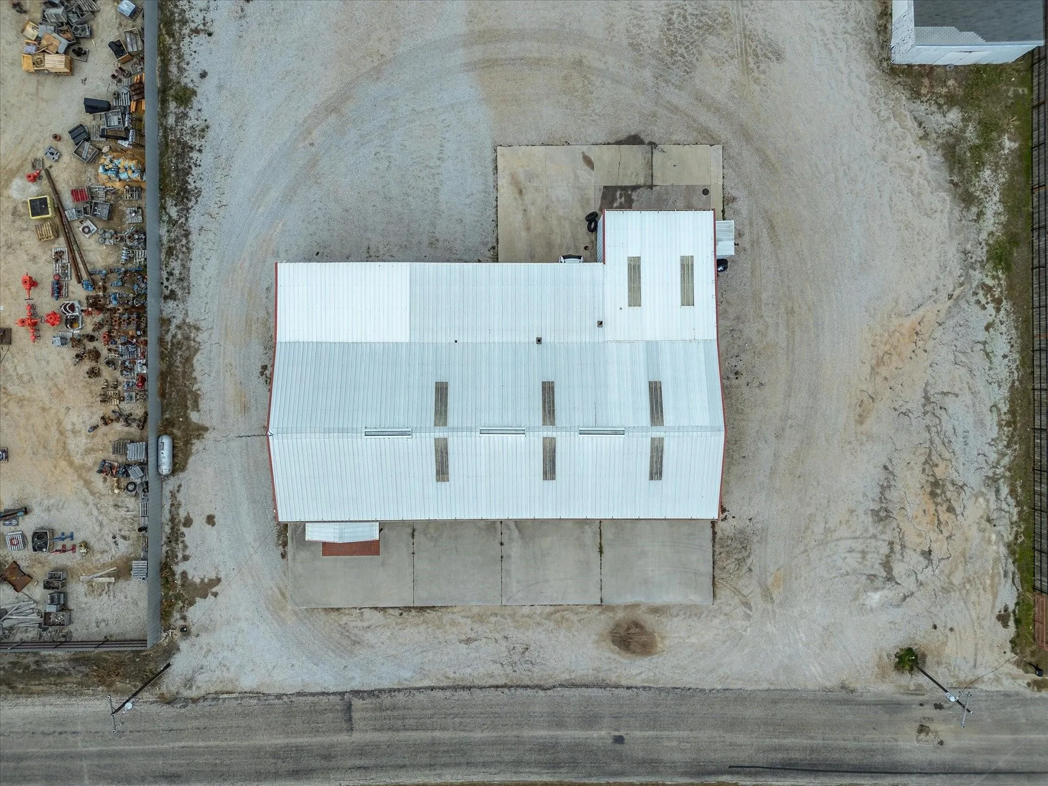 Industrial For Rent in Wise County , 707 S Wickham Street, Alvord, Texas 76225, 0, 0, Garage spaces, 0 Sqft, built in 1991, mls#21269828, Real Estate Agent in Alvord, Homes For Rent in Wise county, Homes For Rent in Alvord, Realtor in Alvord Texas, Real Estate Brokerage Independent Realty Texas, Luminita Cordes Realtor