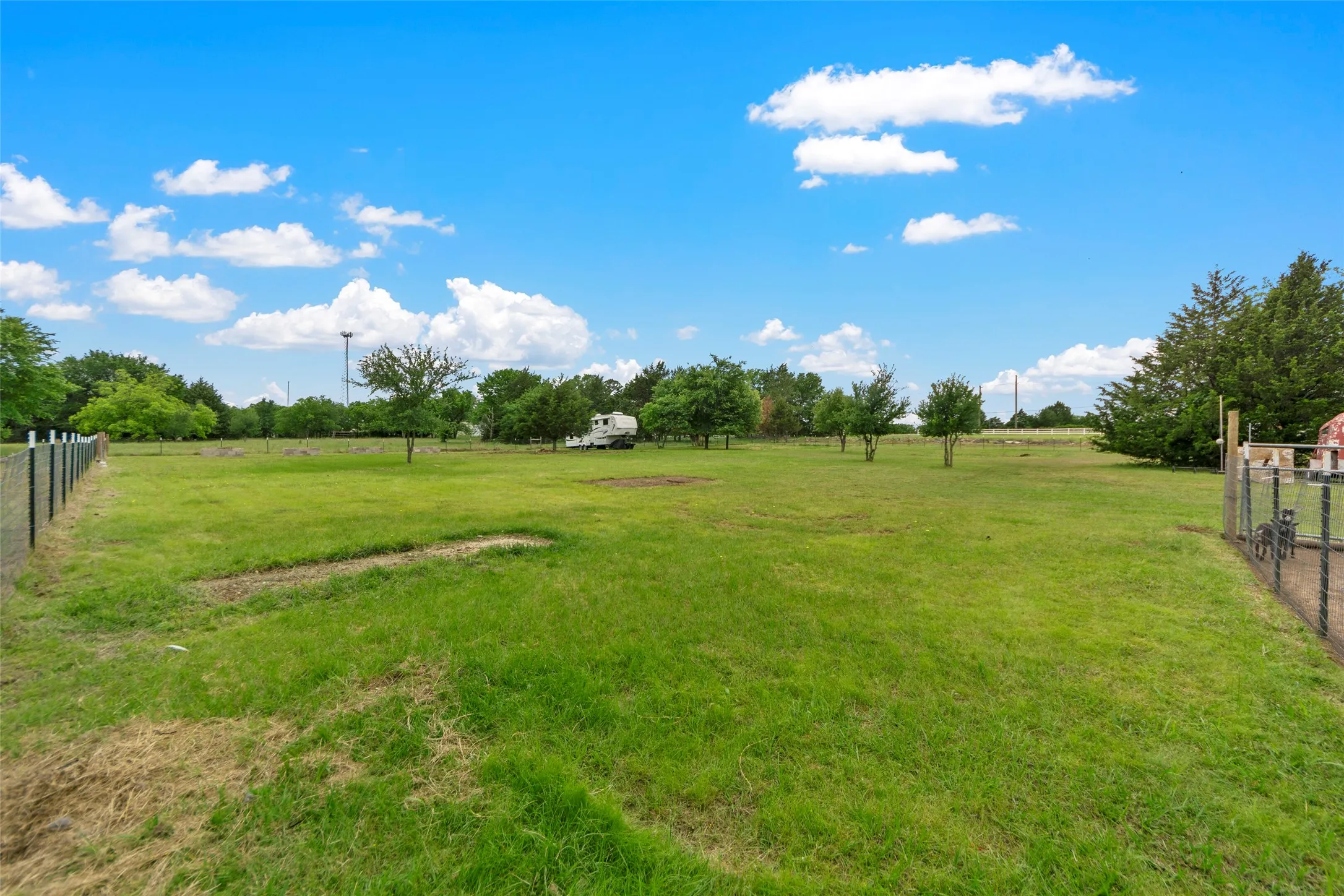 Unimproved Land For Sale in Grayson County , 64005 N State Hwy 289, Pottsboro, Texas 75076, 0, 0, Garage spaces, 0 Sqft, built in 0, mls#21263305, Real Estate Agent in Pottsboro, Homes For Sale in Grayson county, Homes For Sale in Pottsboro, Realtor in Pottsboro Texas, Real Estate Brokerage Independent Realty Texas, Luminita Cordes Realtor