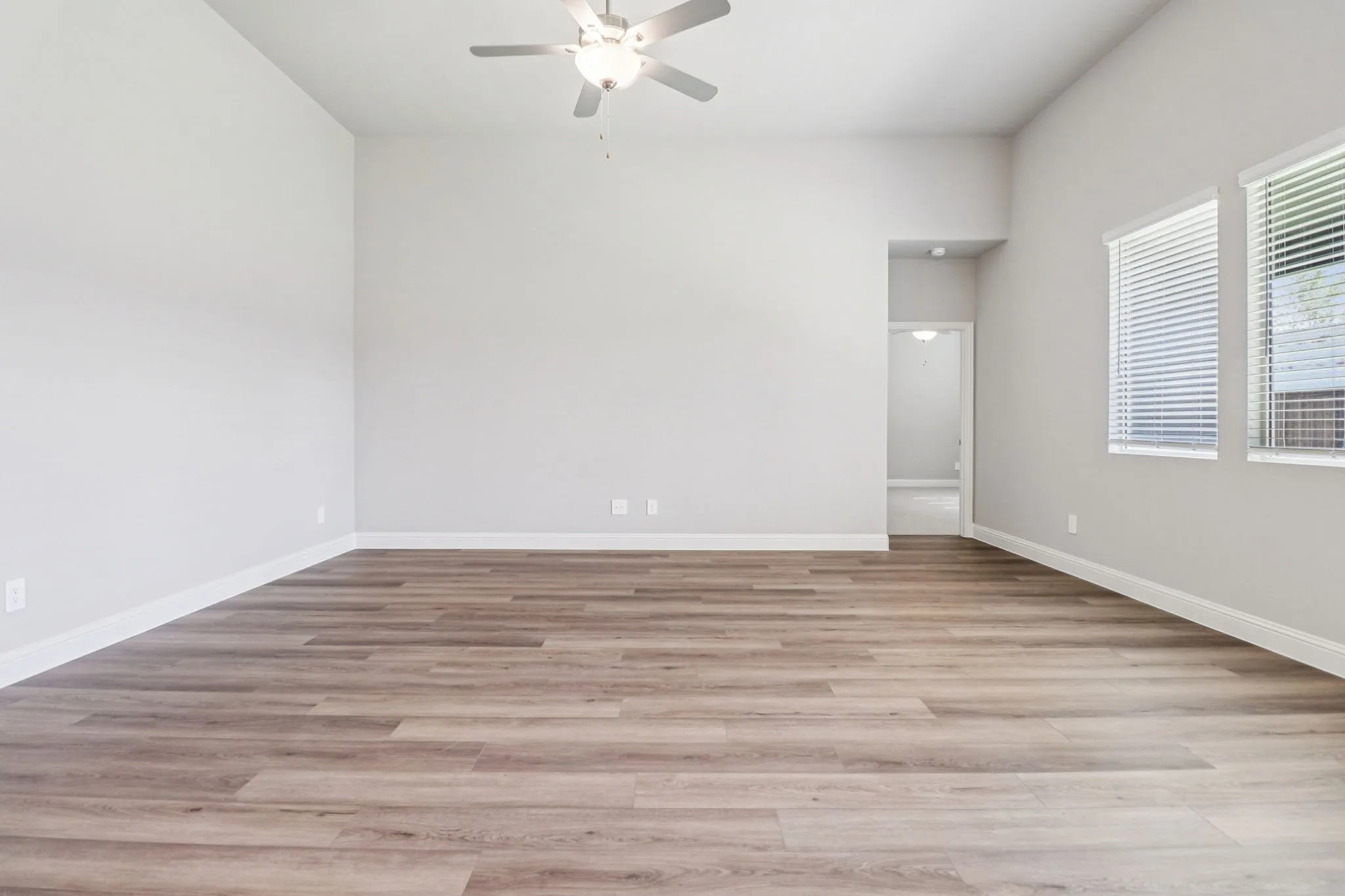  Photo is not of the actual home, but is an inspirational photo of builder’s model home and may depict options, furnishings, and/or decorator features that are not included.
