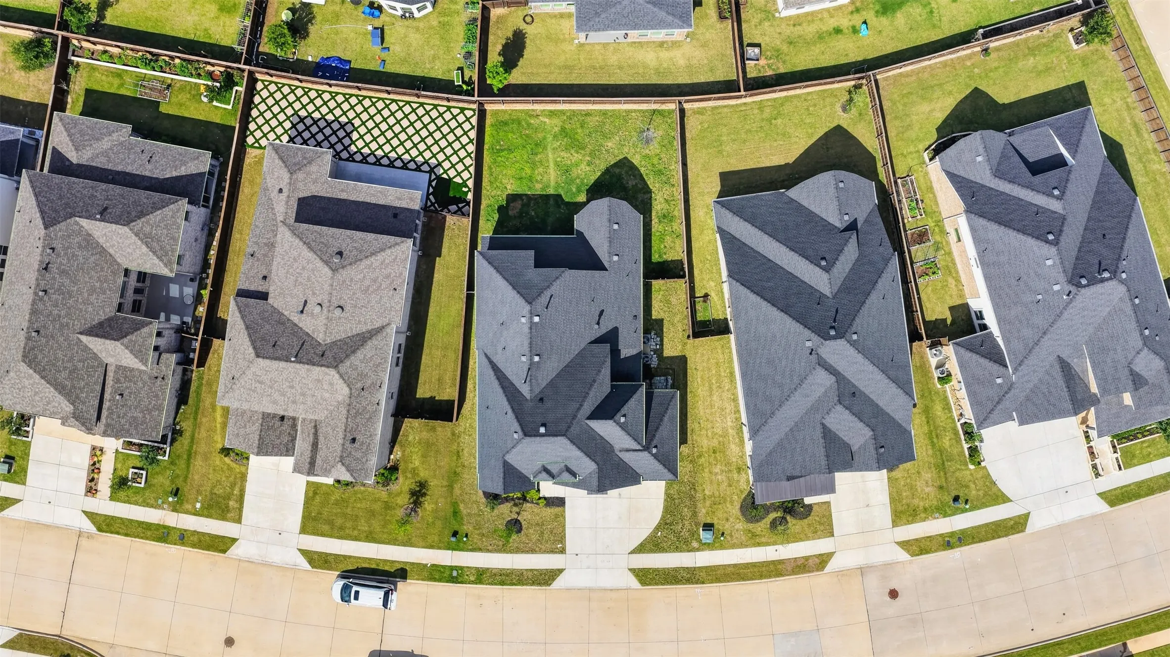 Single Family Residence For Sale in Denton County , 2604 Silver Leaf Drive, Northlake, Texas 76226, 4 Bedrooms, 4 Bathrooms, 3 Garage spaces, 3,293 Sqft, built in 2022, Price $600,000, mls#21210041, Real Estate Agent in Northlake, Homes For Sale in Denton county, Homes For Sale in Northlake, Realtor in Northlake Texas, Real Estate Brokerage Independent Realty Texas, Luminita Cordes Realtor