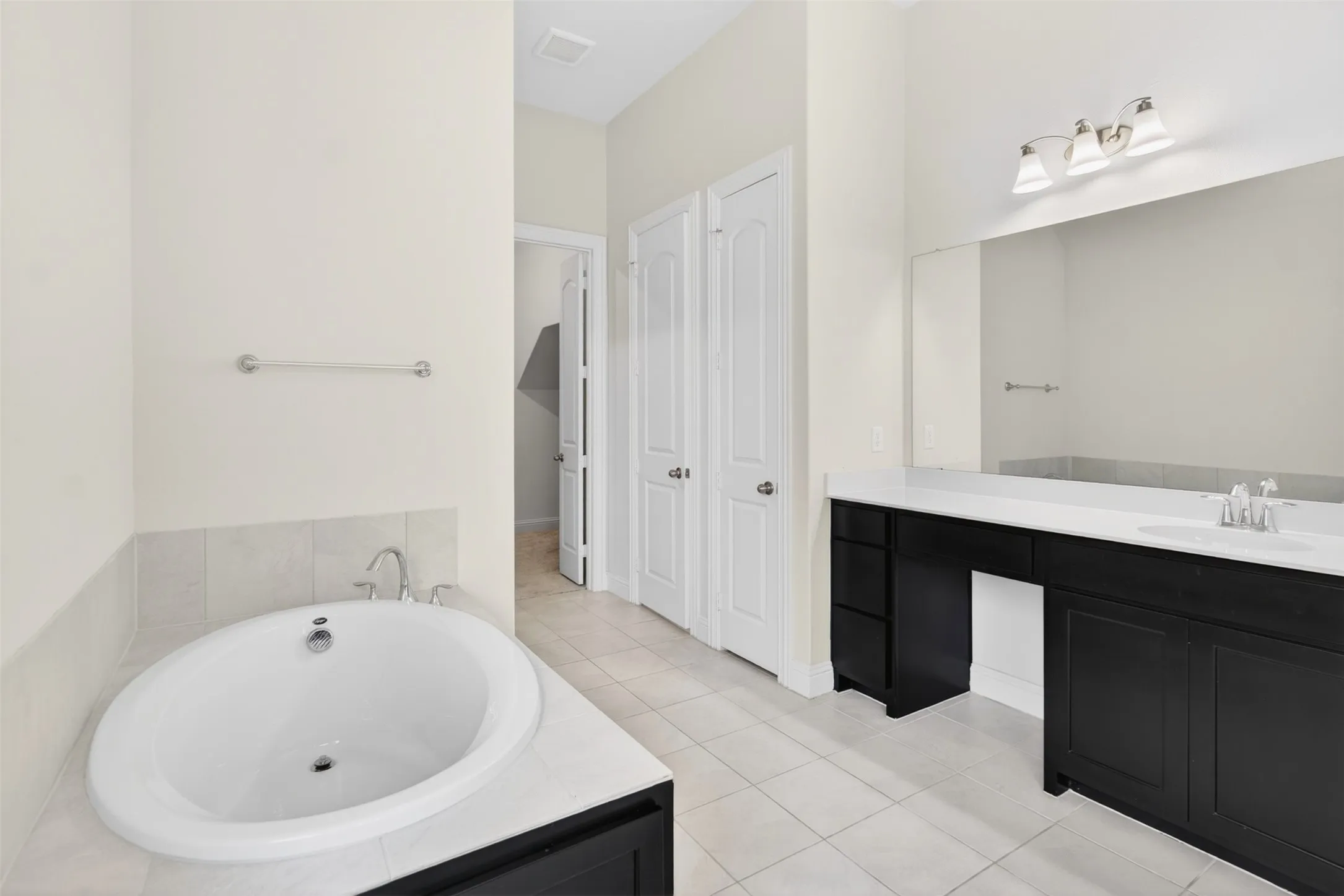 Single Family Residence For Sale in Denton County , 2604 Silver Leaf Drive, Northlake, Texas 76226, 4 Bedrooms, 4 Bathrooms, 3 Garage spaces, 3,293 Sqft, built in 2022, Price $600,000, mls#21210041, Real Estate Agent in Northlake, Homes For Sale in Denton county, Homes For Sale in Northlake, Realtor in Northlake Texas, Real Estate Brokerage Independent Realty Texas, Luminita Cordes Realtor