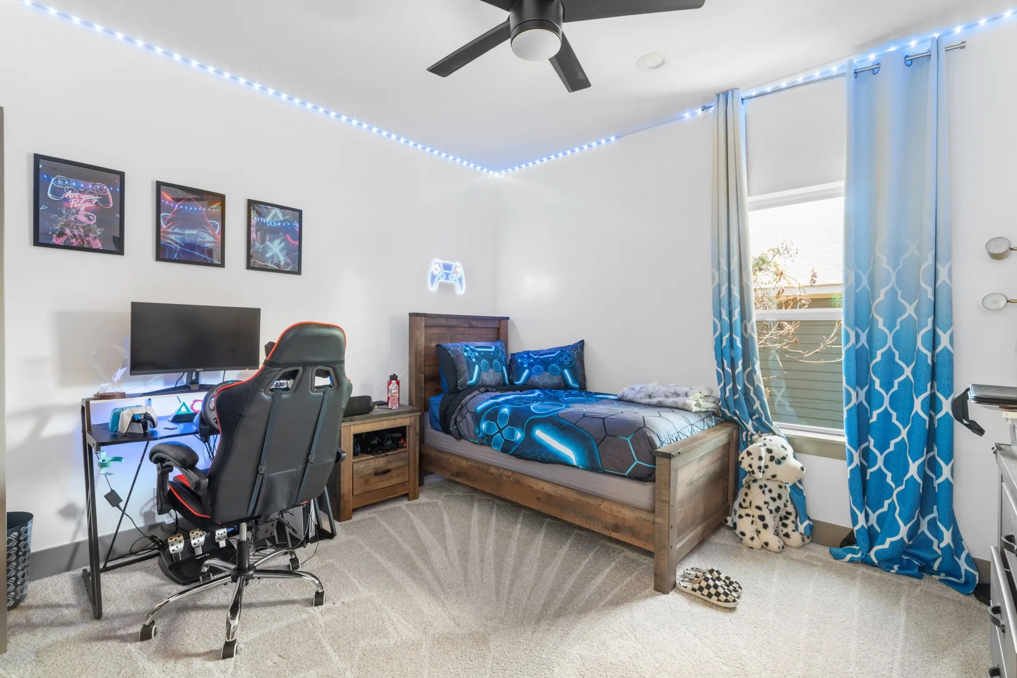 Single Family Residence For Sale in Dallas County , 3904 Atlanta Street, Dallas, Texas 75215, 3 Bedrooms, 3 Bathrooms, 2 Garage spaces, 1,904 Sqft, built in 2021, Price $295,000, mls#21269859, Real Estate Agent in Dallas, Homes For Sale in Dallas county, Homes For Sale in Dallas, Realtor in Dallas Texas, Real Estate Brokerage Independent Realty Texas, Luminita Cordes Realtor