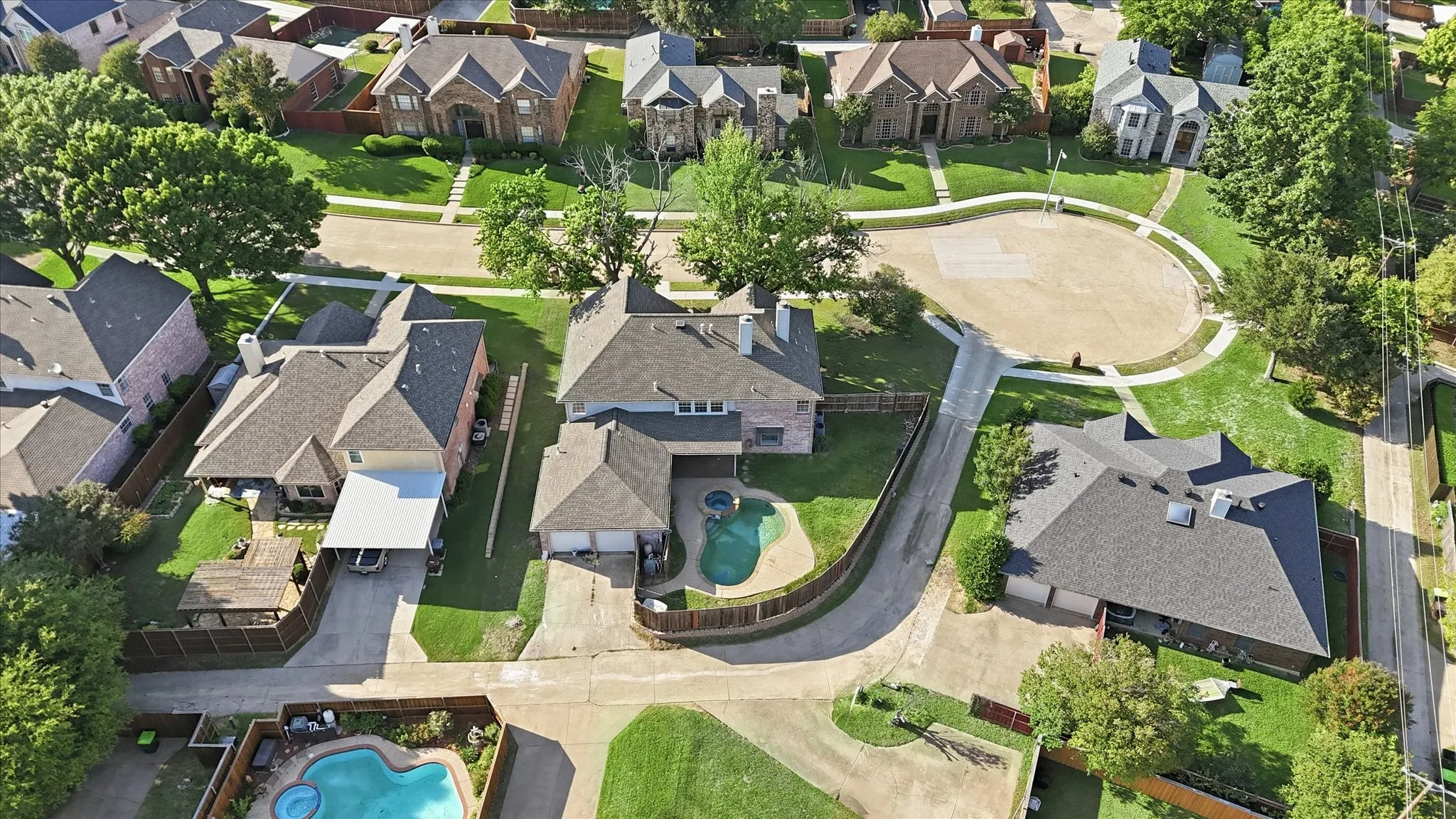 Single Family Residence For Sale in Collin County , 1904 Brabant Drive, Plano, Texas 75025, 5 Bedroom, 4 Bathroom, 2 Garage spaces, 3,370 Sqft, built in 1988, mls#21268239, Real Estate Agent in Plano, Homes For Sale in Collin county, Homes For Sale in Plano, Realtor in Plano Texas, Real Estate Brokerage Independent Realty Texas, Luminita Cordes Realtor