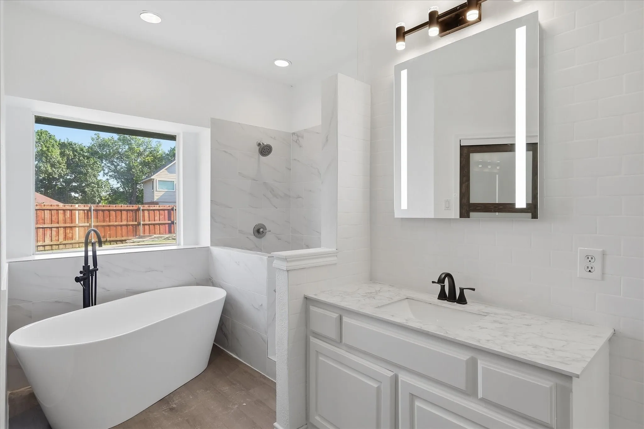 Single Family Residence For Sale in Collin County , 1904 Brabant Drive, Plano, Texas 75025, 5 Bedroom, 4 Bathroom, 2 Garage spaces, 3,370 Sqft, built in 1988, mls#21268239, Real Estate Agent in Plano, Homes For Sale in Collin county, Homes For Sale in Plano, Realtor in Plano Texas, Real Estate Brokerage Independent Realty Texas, Luminita Cordes Realtor