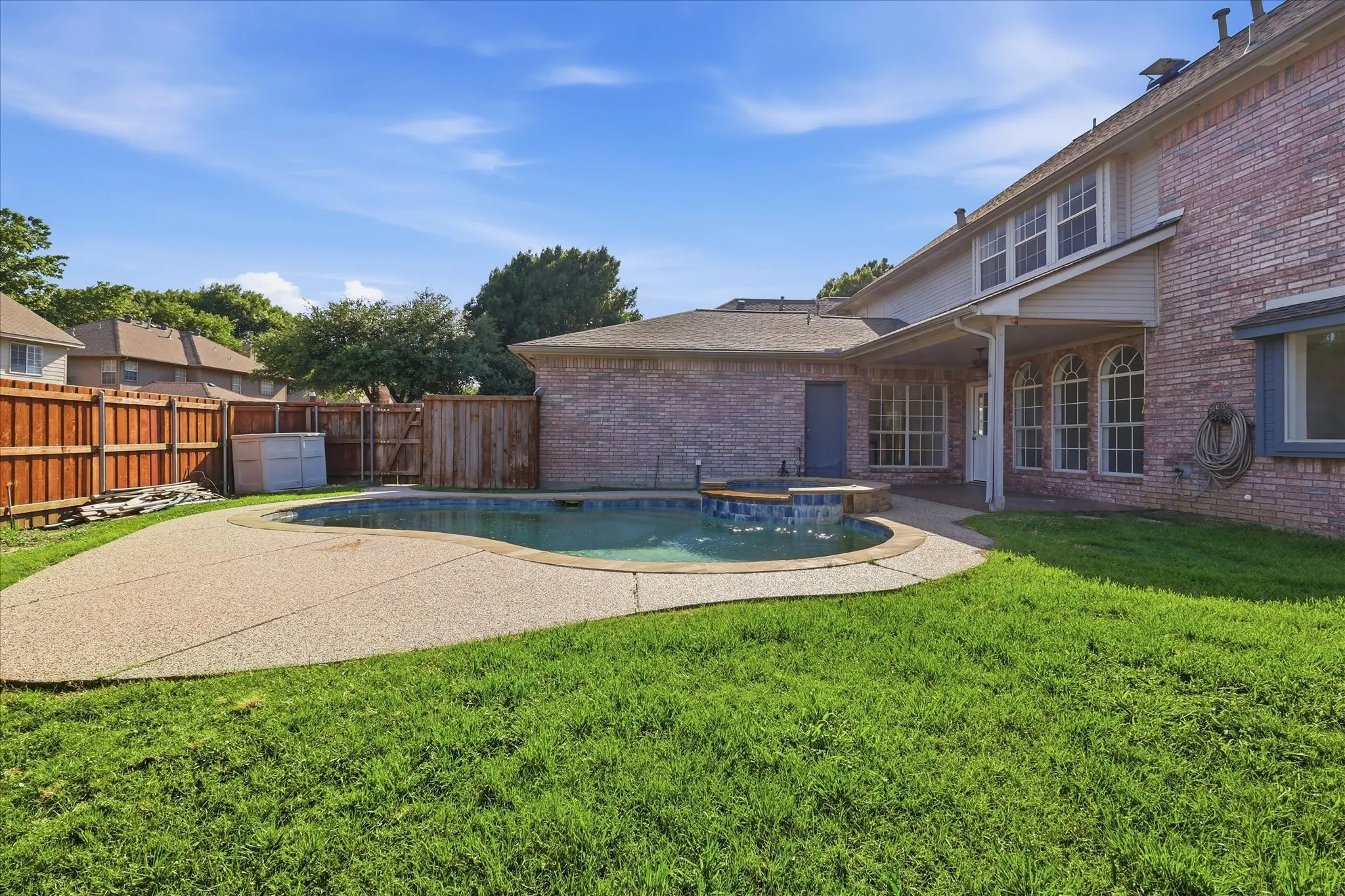 Single Family Residence For Sale in Collin County , 1904 Brabant Drive, Plano, Texas 75025, 5 Bedroom, 4 Bathroom, 2 Garage spaces, 3,370 Sqft, built in 1988, mls#21268239, Real Estate Agent in Plano, Homes For Sale in Collin county, Homes For Sale in Plano, Realtor in Plano Texas, Real Estate Brokerage Independent Realty Texas, Luminita Cordes Realtor