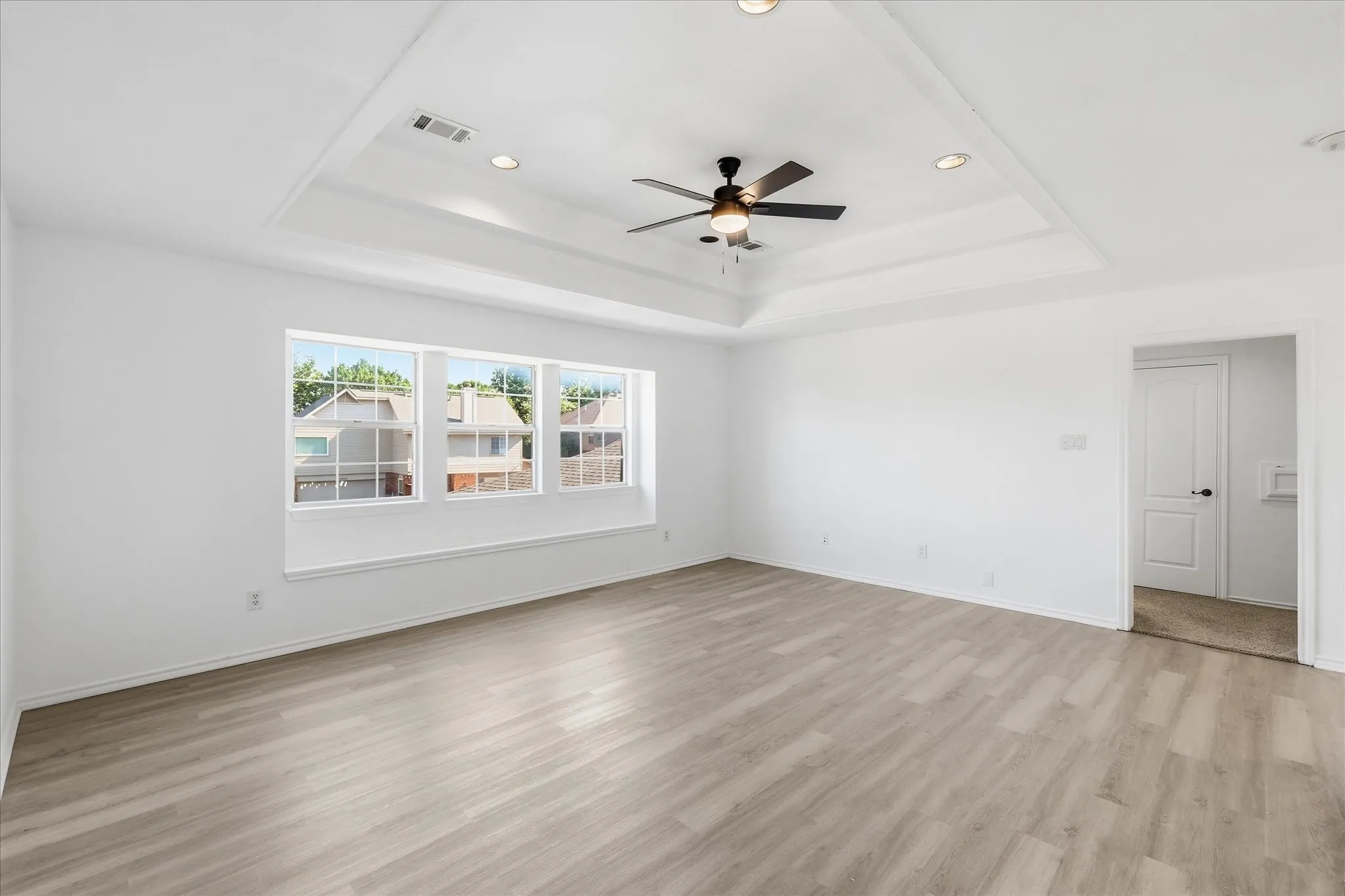 Single Family Residence For Sale in Collin County , 1904 Brabant Drive, Plano, Texas 75025, 5 Bedroom, 4 Bathroom, 2 Garage spaces, 3,370 Sqft, built in 1988, mls#21268239, Real Estate Agent in Plano, Homes For Sale in Collin county, Homes For Sale in Plano, Realtor in Plano Texas, Real Estate Brokerage Independent Realty Texas, Luminita Cordes Realtor