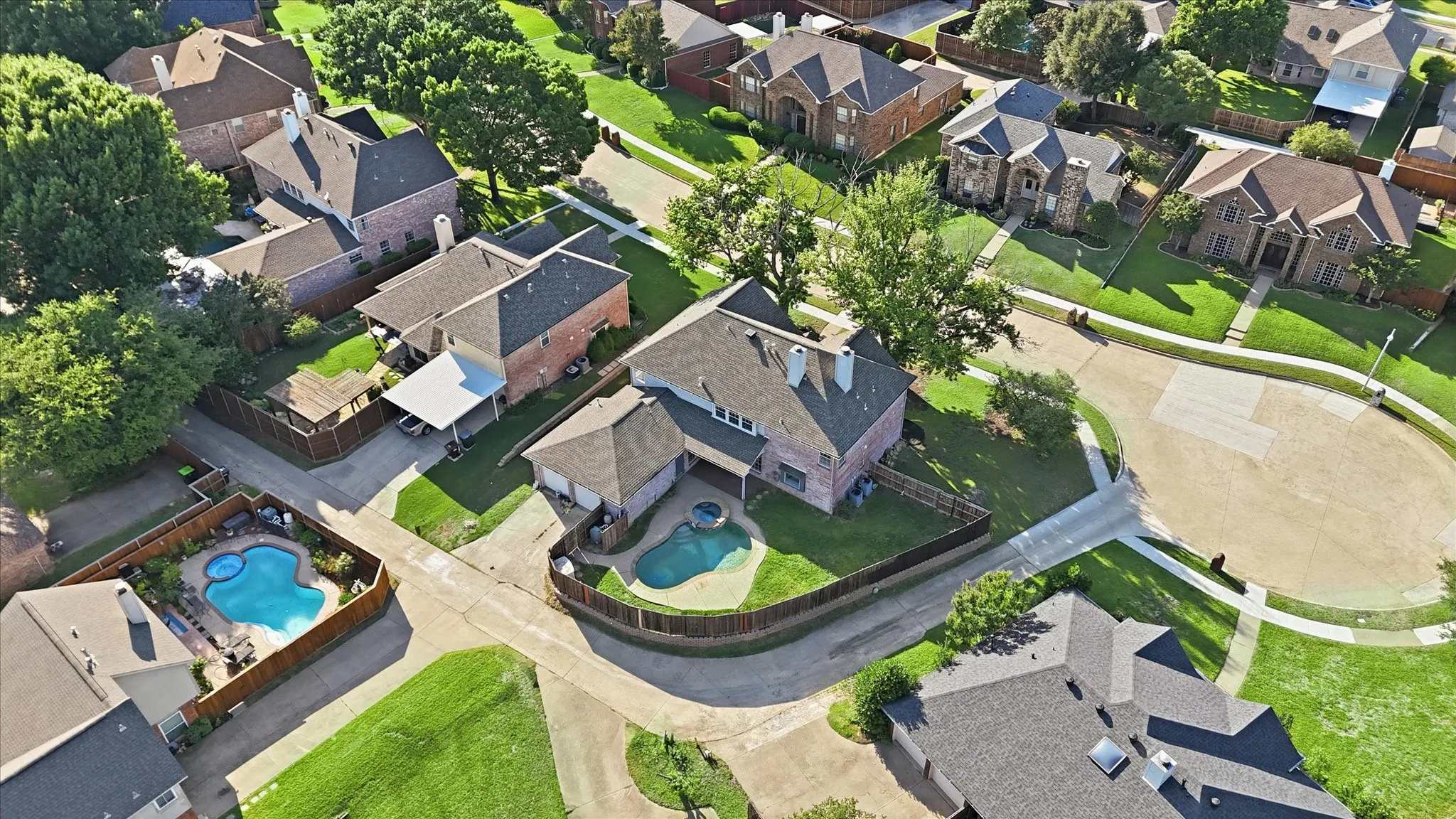 Single Family Residence For Sale in Collin County , 1904 Brabant Drive, Plano, Texas 75025, 5 Bedroom, 4 Bathroom, 2 Garage spaces, 3,370 Sqft, built in 1988, mls#21268239, Real Estate Agent in Plano, Homes For Sale in Collin county, Homes For Sale in Plano, Realtor in Plano Texas, Real Estate Brokerage Independent Realty Texas, Luminita Cordes Realtor