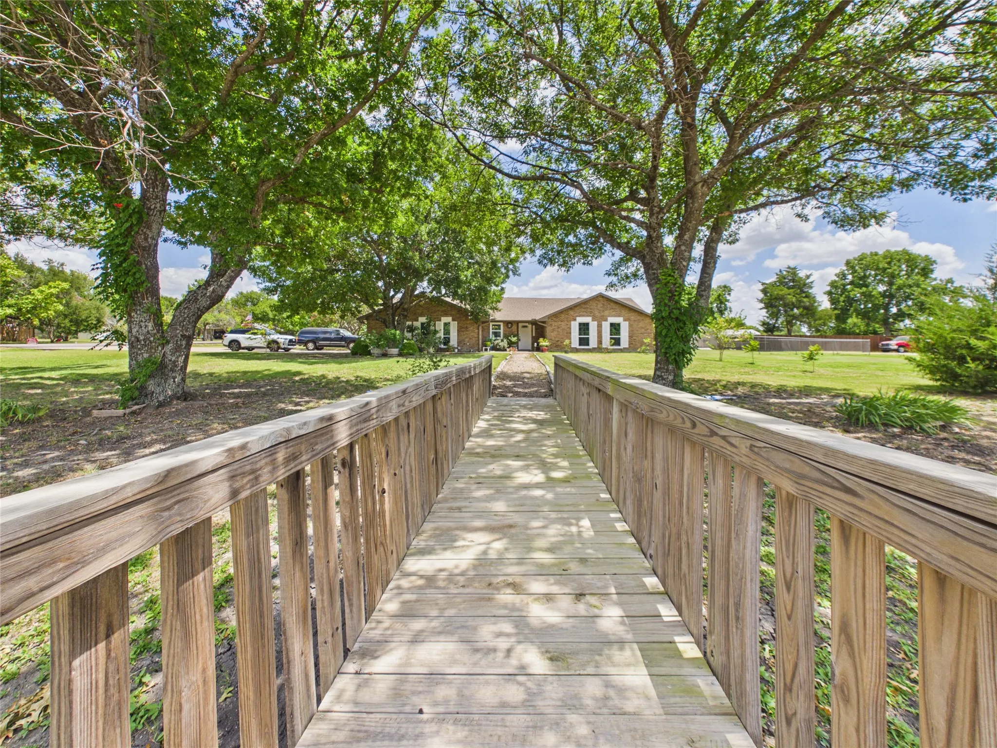Single Family Residence For Sale in Kaufman County , 14752 Ranch Road, Forney, Texas 75126, 4 Bedrooms, 2 Bathrooms, 2 Garage spaces, 1,776 Sqft, built in 1980, Price $480,000, mls#21255021, Real Estate Agent in Forney, Homes For Sale in Kaufman county, Homes For Sale in Forney, Realtor in Forney Texas, Real Estate Brokerage Independent Realty Texas, Luminita Cordes Realtor
