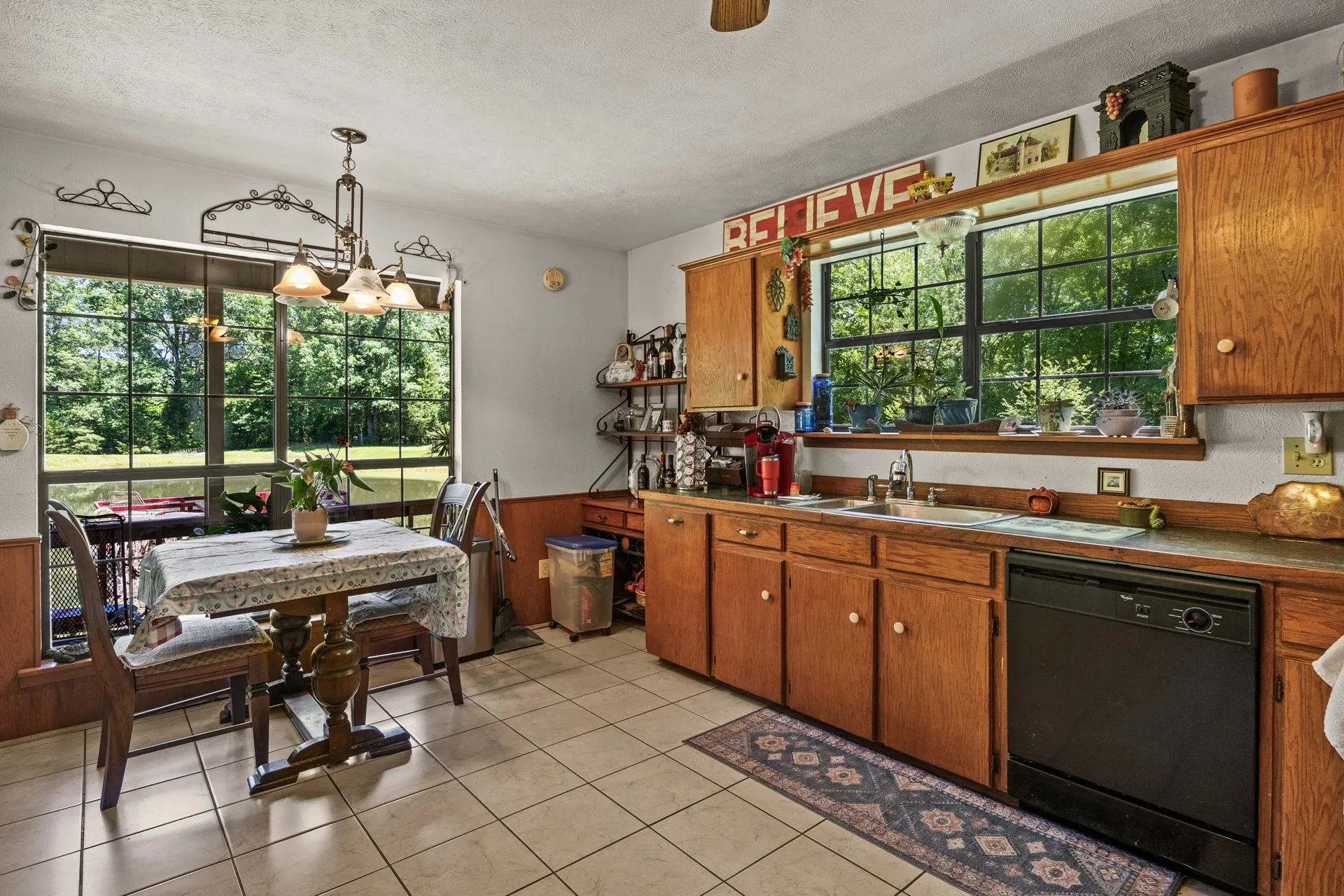 Single Family Residence For Sale in Cass County , 4469 County Road 1579, Avinger, Texas 75630, 3 Bedrooms, 2 Bathrooms, Garage spaces, 1,536 Sqft, built in 1993, Price $655,000, mls#21269948, Real Estate Agent in Avinger, Homes For Sale in Cass county, Homes For Sale in Avinger, Realtor in Avinger Texas, Real Estate Brokerage Independent Realty Texas, Luminita Cordes Realtor