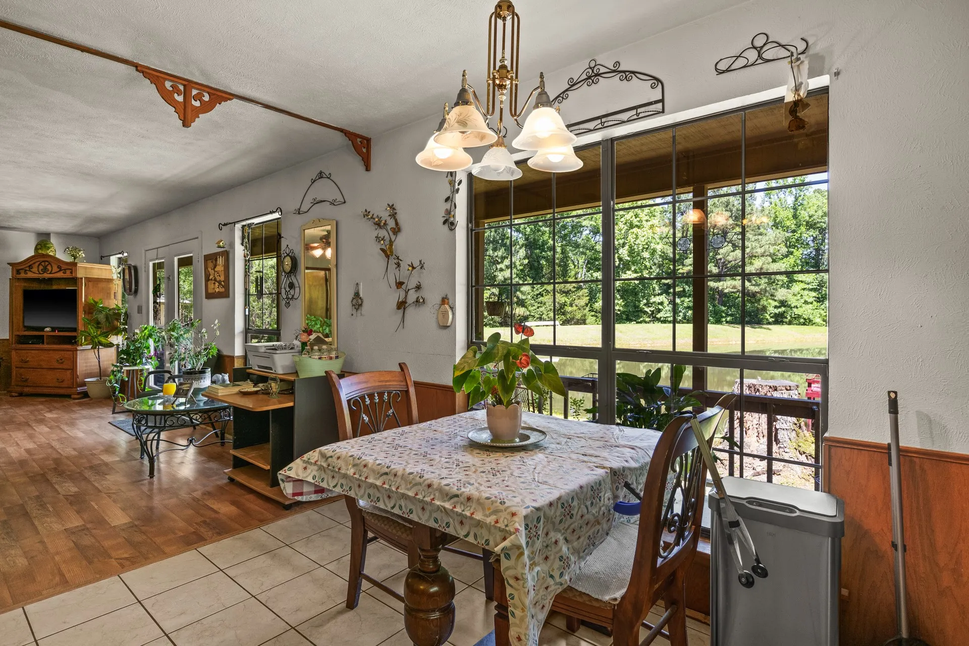 Single Family Residence For Sale in Cass County , 4469 County Road 1579, Avinger, Texas 75630, 3 Bedrooms, 2 Bathrooms, Garage spaces, 1,536 Sqft, built in 1993, Price $655,000, mls#21269948, Real Estate Agent in Avinger, Homes For Sale in Cass county, Homes For Sale in Avinger, Realtor in Avinger Texas, Real Estate Brokerage Independent Realty Texas, Luminita Cordes Realtor