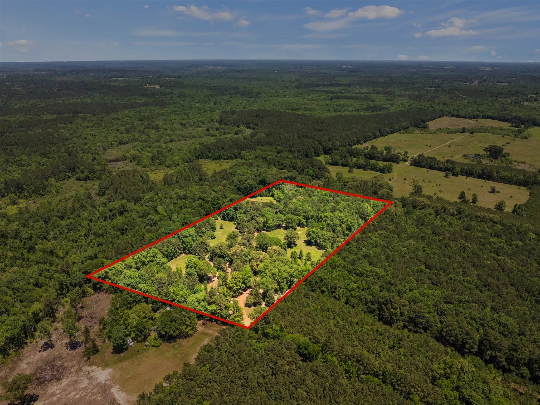Single Family Residence For Sale in Cass County , 4469 County Road 1579, Avinger, Texas 75630, 3 Bedrooms, 2 Bathrooms, Garage spaces, 1,536 Sqft, built in 1993, Price $655,000, mls#21269948, Real Estate Agent in Avinger, Homes For Sale in Cass county, Homes For Sale in Avinger, Realtor in Avinger Texas, Real Estate Brokerage Independent Realty Texas, Luminita Cordes Realtor