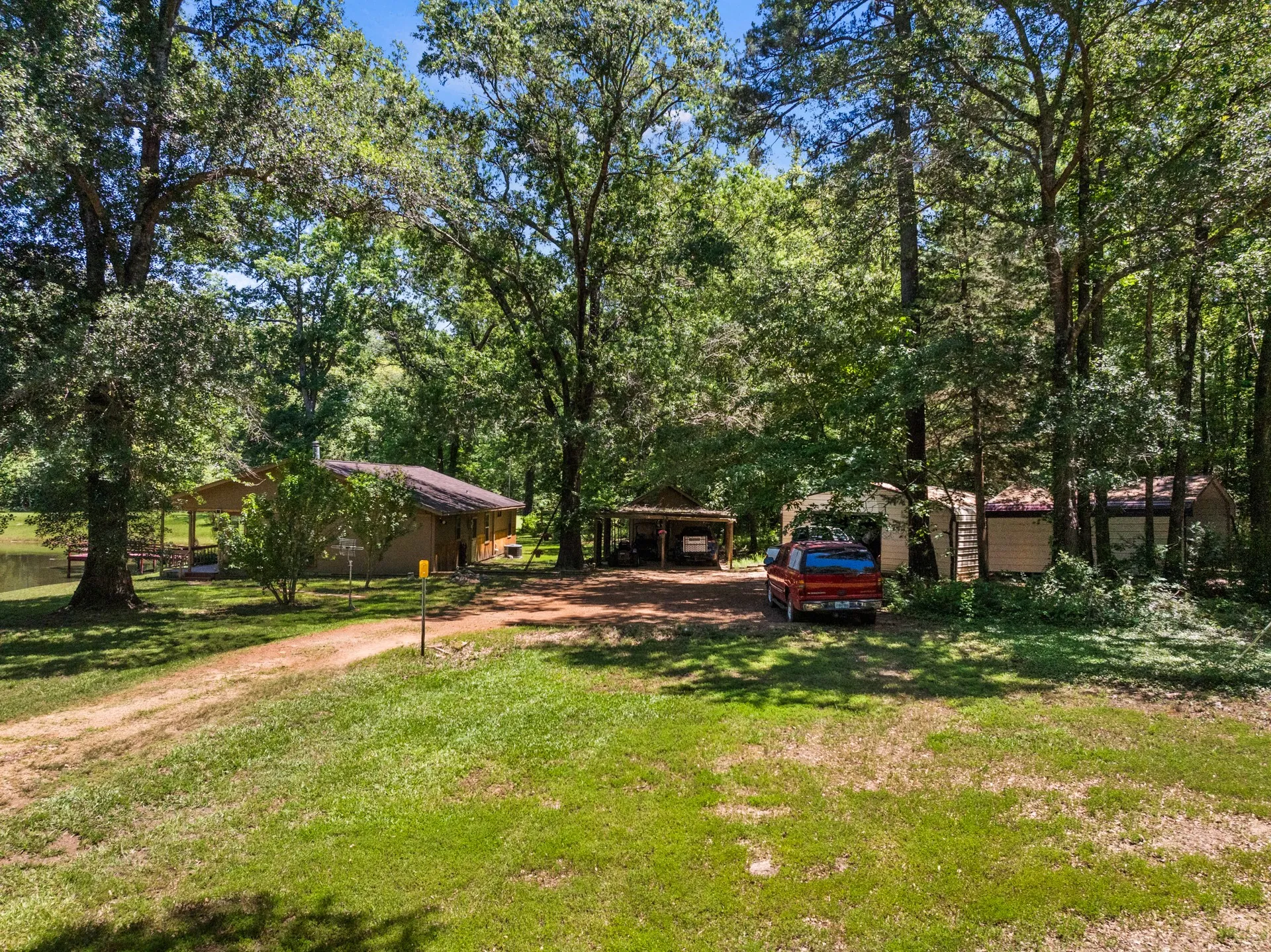 Single Family Residence For Sale in Cass County , 4469 County Road 1579, Avinger, Texas 75630, 3 Bedrooms, 2 Bathrooms, Garage spaces, 1,536 Sqft, built in 1993, Price $655,000, mls#21269948, Real Estate Agent in Avinger, Homes For Sale in Cass county, Homes For Sale in Avinger, Realtor in Avinger Texas, Real Estate Brokerage Independent Realty Texas, Luminita Cordes Realtor