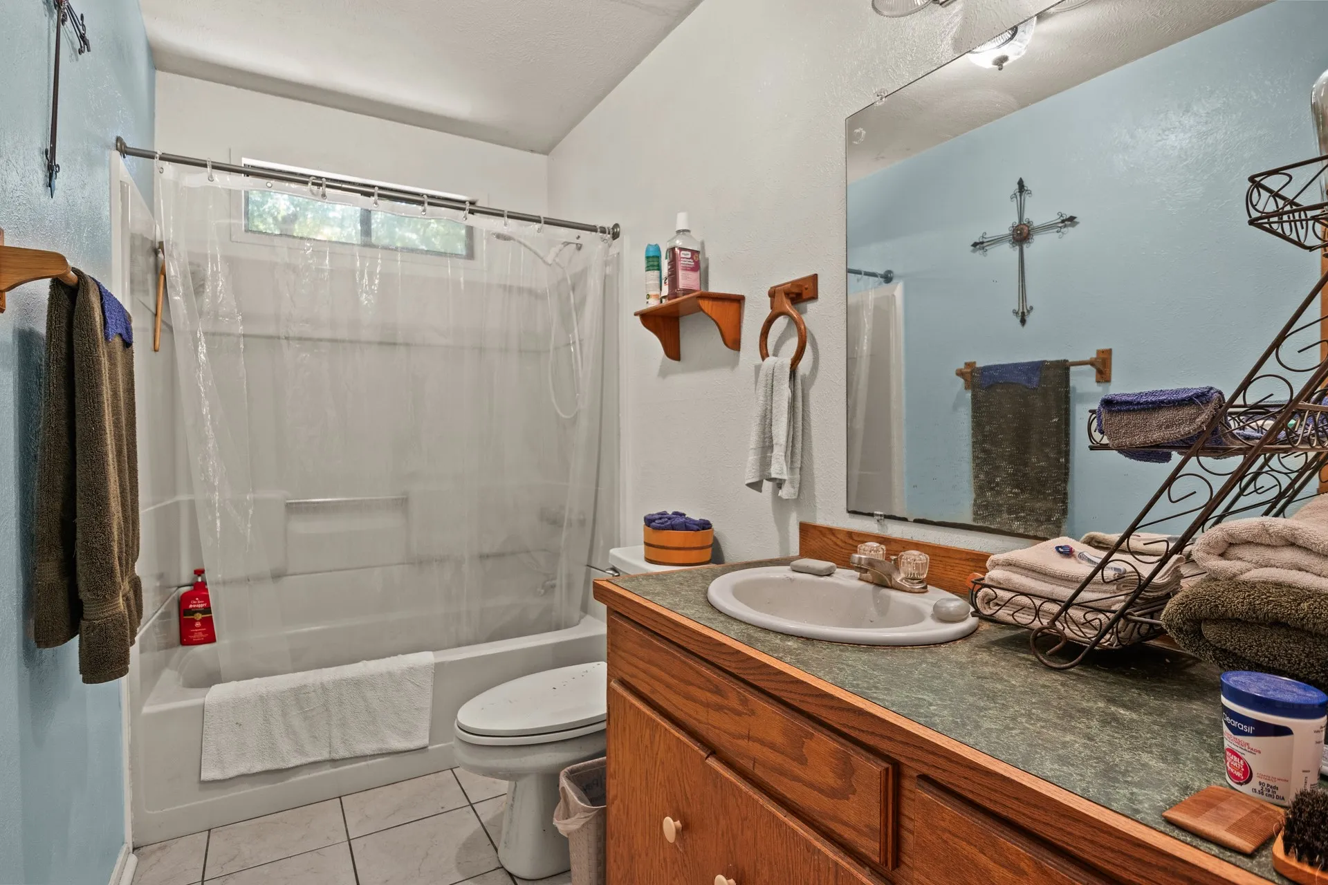 Single Family Residence For Sale in Cass County , 4469 County Road 1579, Avinger, Texas 75630, 3 Bedrooms, 2 Bathrooms, Garage spaces, 1,536 Sqft, built in 1993, Price $655,000, mls#21269948, Real Estate Agent in Avinger, Homes For Sale in Cass county, Homes For Sale in Avinger, Realtor in Avinger Texas, Real Estate Brokerage Independent Realty Texas, Luminita Cordes Realtor
