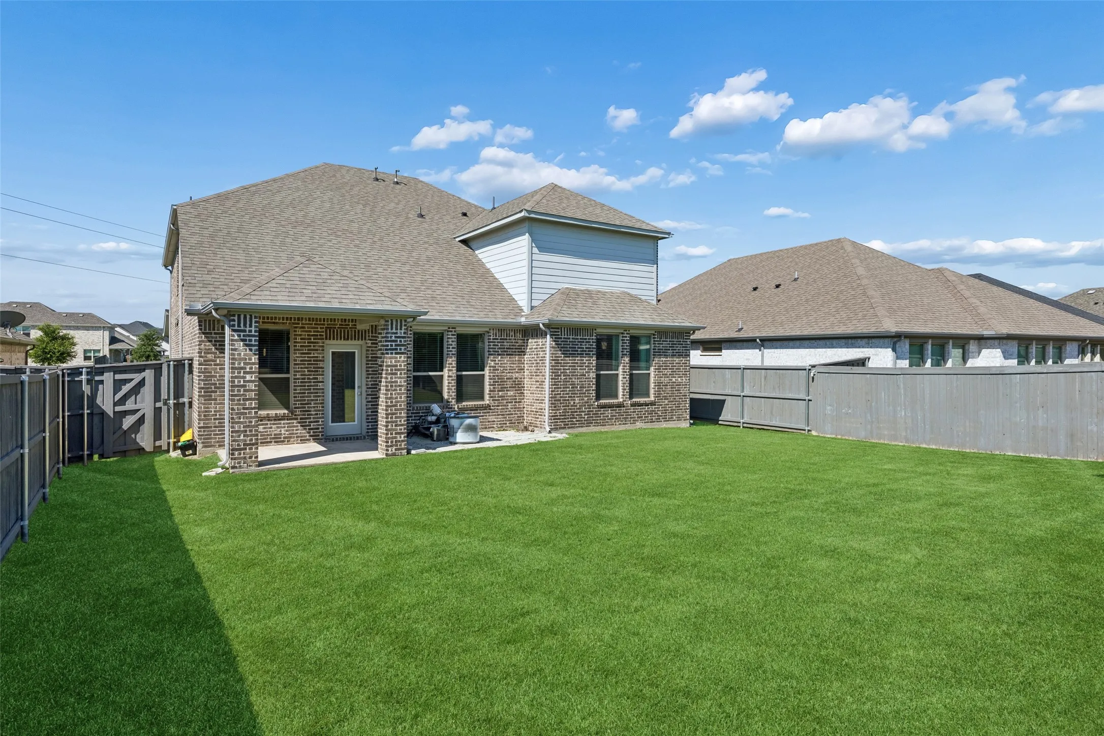 Single Family Residence For Sale in Ellis County , 4306 Lombardy Drive, Venus, Texas 76084, 5 Bedroom, 3 Bathroom, 2 Garage spaces, 2,891 Sqft, built in 2021, mls#21269972, Real Estate Agent in Venus, Homes For Sale in Ellis county, Homes For Sale in Venus, Realtor in Venus Texas, Real Estate Brokerage Independent Realty Texas, Luminita Cordes Realtor