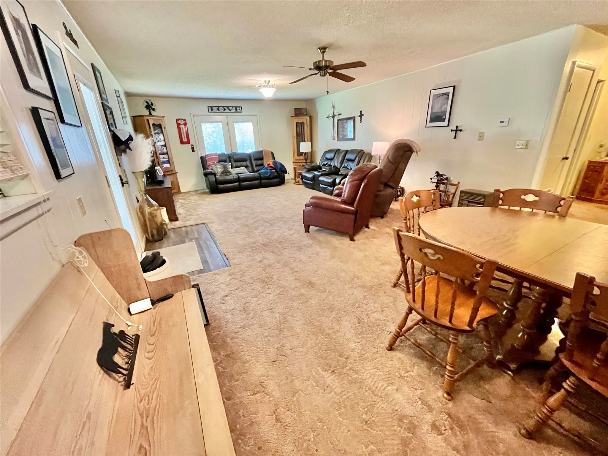 Single Family Residence For Sale in Hamilton County , 601 Navajo Trail, Hamilton, Texas 76531, 3 Bedroom, 2 Bathroom, Garage spaces, 1,636 Sqft, built in 1966, mls#21269849, Real Estate Agent in Hamilton, Homes For Sale in Hamilton county, Homes For Sale in Hamilton, Realtor in Hamilton Texas, Real Estate Brokerage Independent Realty Texas, Luminita Cordes Realtor