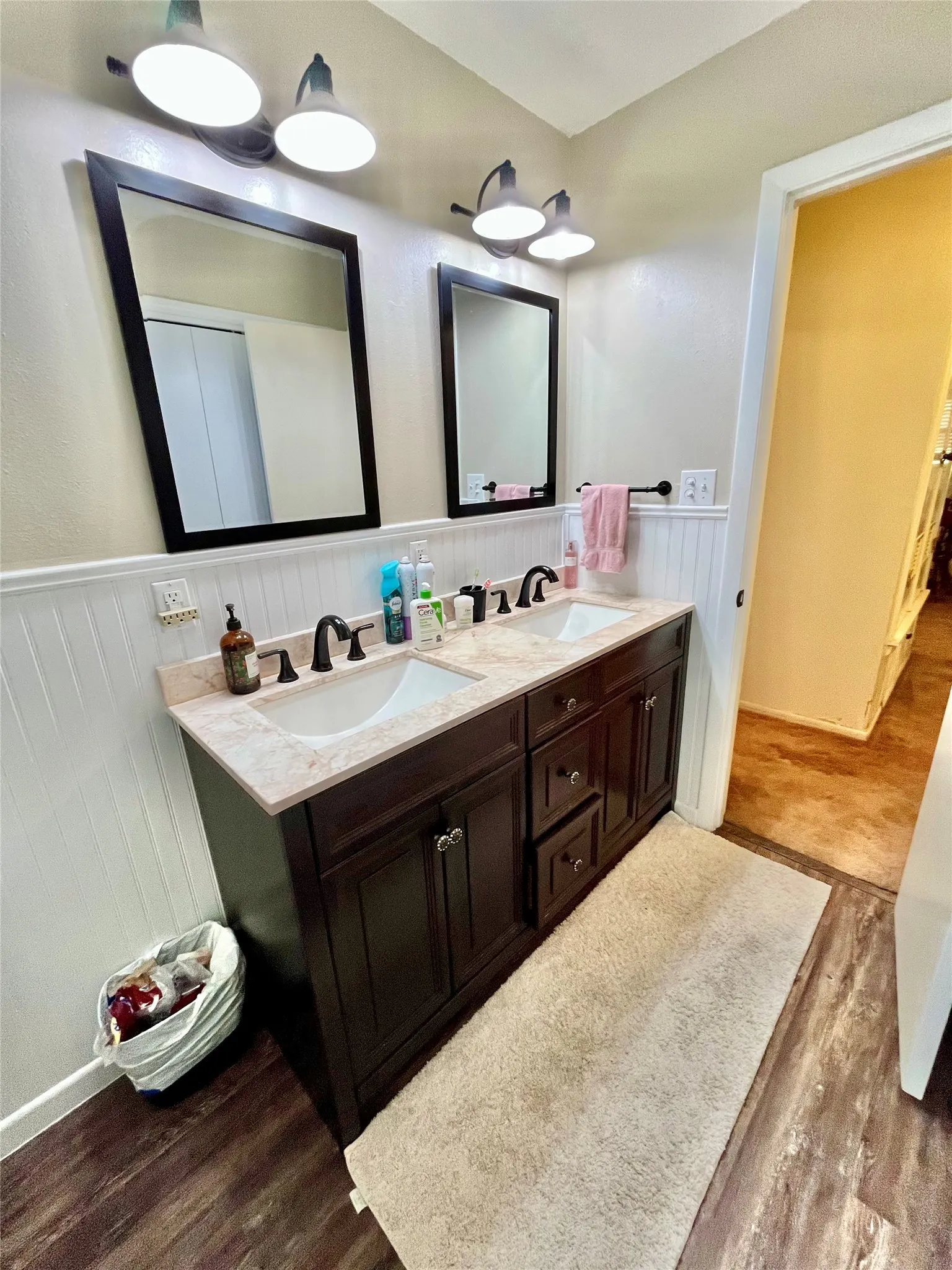 Single Family Residence For Sale in Hamilton County , 601 Navajo Trail, Hamilton, Texas 76531, 3 Bedroom, 2 Bathroom, Garage spaces, 1,636 Sqft, built in 1966, mls#21269849, Real Estate Agent in Hamilton, Homes For Sale in Hamilton county, Homes For Sale in Hamilton, Realtor in Hamilton Texas, Real Estate Brokerage Independent Realty Texas, Luminita Cordes Realtor