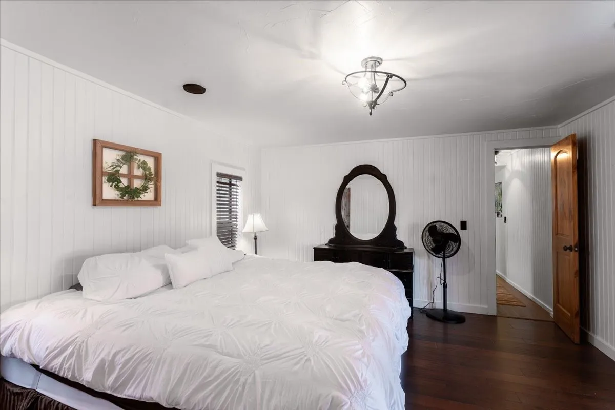 Single Family Residence For Sale in Palo Pinto County , 4551 FM 1148, Possum Kingdom Lake, Texas 76450, 3 Bedrooms, 2 Bathrooms, Garage spaces, 2,194 Sqft, built in 1986, Price $799,000, mls#21269990, Real Estate Agent in Possum Kingdom Lake, Homes For Sale in Palo Pinto county, Homes For Sale in Possum Kingdom Lake, Realtor in Possum Kingdom Lake Texas, Real Estate Brokerage Independent Realty Texas, Luminita Cordes Realtor