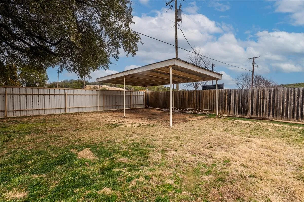Single Family Residence For Sale in Palo Pinto County , 4551 FM 1148, Possum Kingdom Lake, Texas 76450, 3 Bedrooms, 2 Bathrooms, Garage spaces, 2,194 Sqft, built in 1986, Price $799,000, mls#21269990, Real Estate Agent in Possum Kingdom Lake, Homes For Sale in Palo Pinto county, Homes For Sale in Possum Kingdom Lake, Realtor in Possum Kingdom Lake Texas, Real Estate Brokerage Independent Realty Texas, Luminita Cordes Realtor