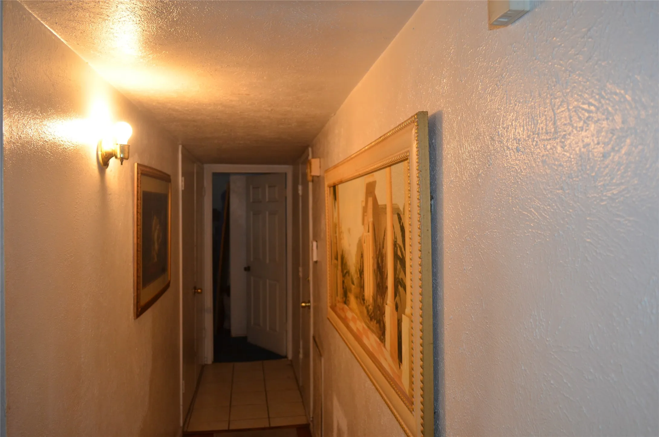 Image quality insufficient for description