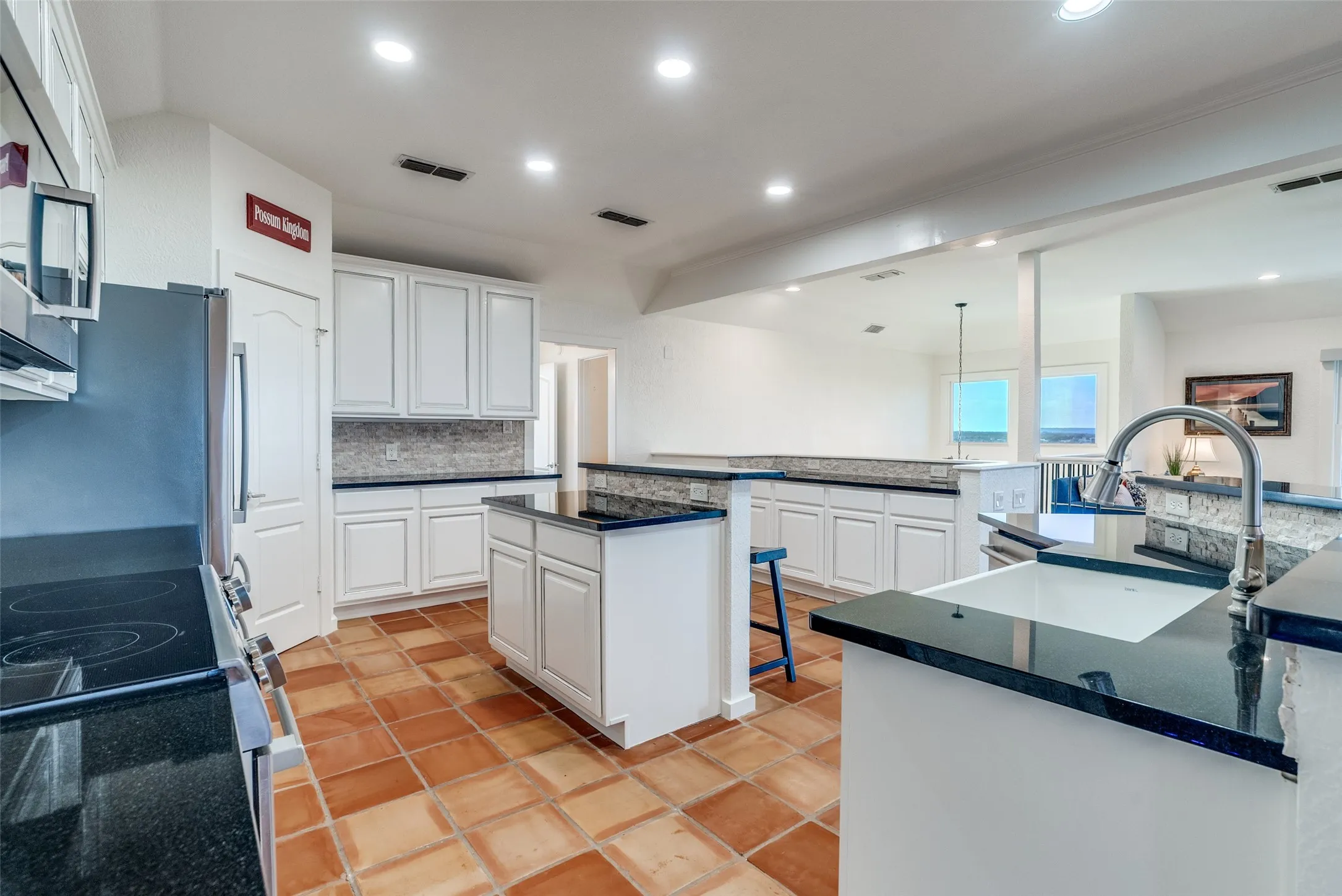 Single Family Residence For Sale in Palo Pinto County , 150 Bel Air Loop A, Graford, Texas 76449, 3 Bedroom, 3 Bathroom, 2 Garage spaces, 2,315 Sqft, built in 1997, mls#21269123, Real Estate Agent in Graford, Homes For Sale in Palo Pinto county, Homes For Sale in Graford, Realtor in Graford Texas, Real Estate Brokerage Independent Realty Texas, Luminita Cordes Realtor