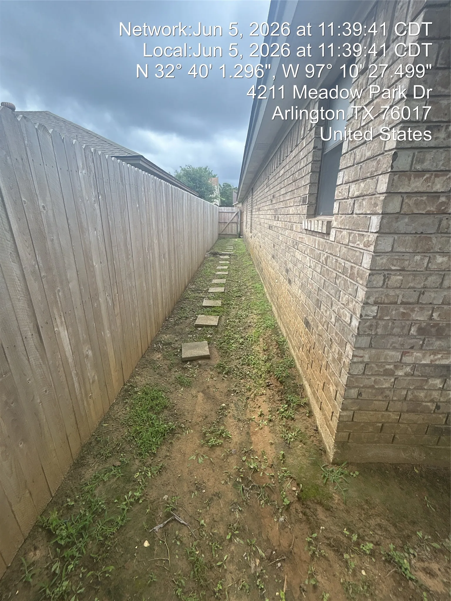 Single Family Residence For Rent in Tarrant County , 4211 Meadow Park Drive, Arlington, Texas 76017, 3 Bedroom, 2 Bathroom, 2 Garage spaces, 1,388 Sqft, built in 1986, mls#21269408, Real Estate Agent in Arlington, Homes For Rent in Tarrant county, Homes For Rent in Arlington, Realtor in Arlington Texas, Real Estate Brokerage Independent Realty Texas, Luminita Cordes Realtor