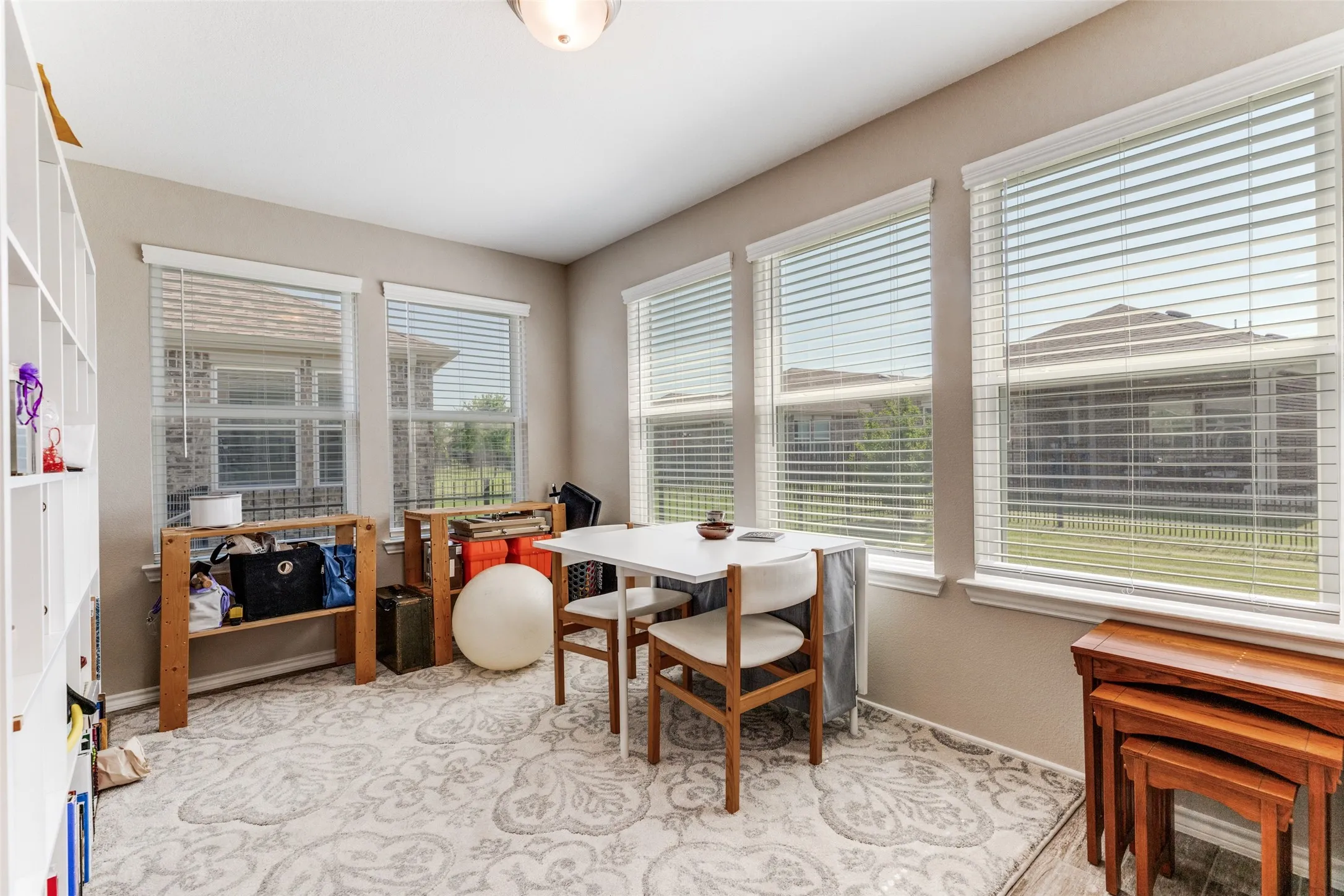 Single Family Residence For Sale in Collin County , 9209 Tranquil Trail, Mc Kinney, Texas 75071, 2 Bedroom, 2 Bathroom, 2 Garage spaces, 1,550 Sqft, built in 2019, mls#21270018, Real Estate Agent in Mc Kinney, Homes For Sale in Collin county, Homes For Sale in Mc Kinney, Realtor in Mc Kinney Texas, Real Estate Brokerage Independent Realty Texas, Luminita Cordes Realtor