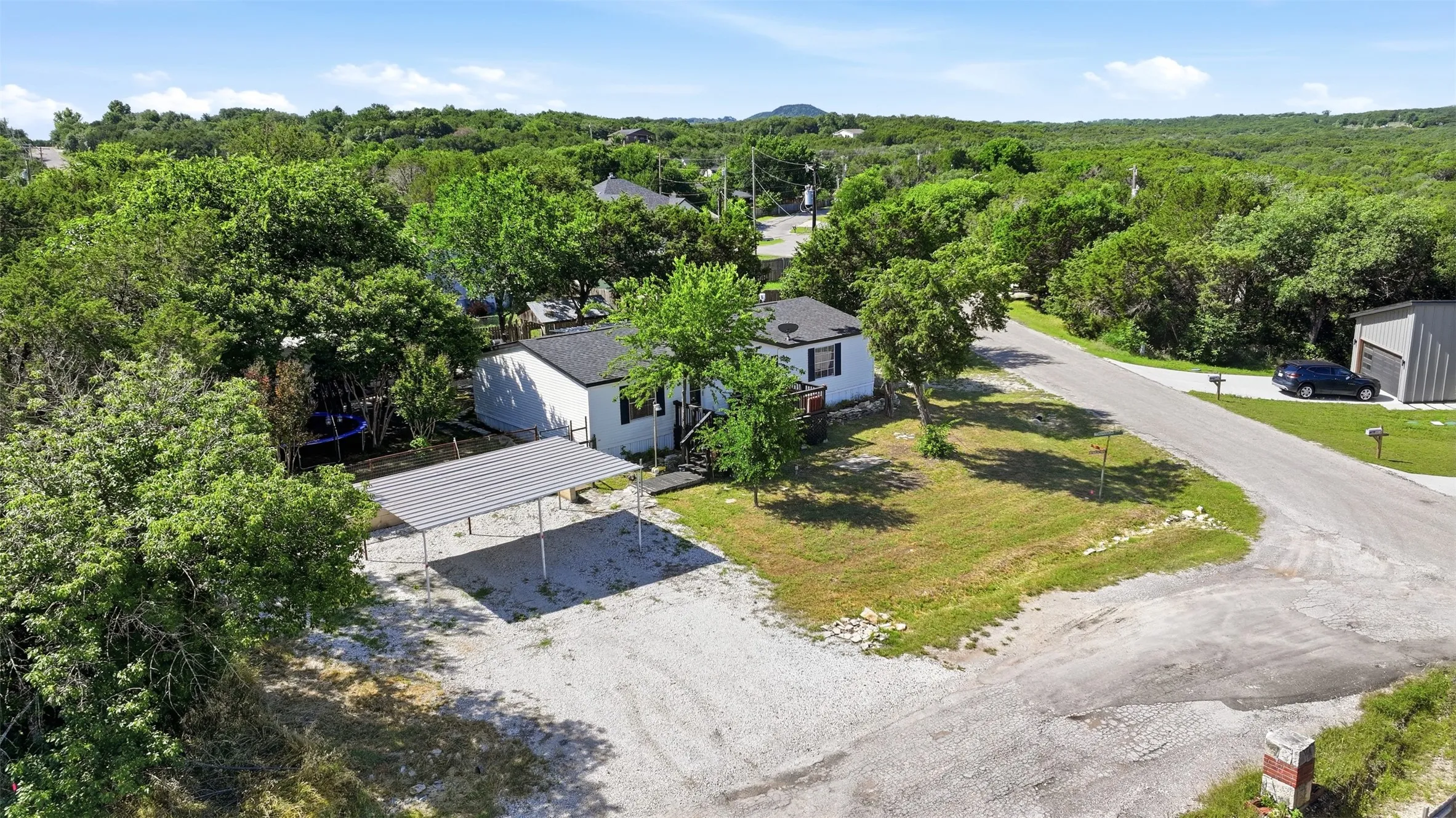 Mobile Home For Sale in Hood County , 937 Nacogdoches River Drive, Granbury, Texas 76048, 3 Bedroom, 2 Bathroom, Garage spaces, 1,344 Sqft, built in 1996, Price $180,000, mls#21267366, Real Estate Agent in Granbury, Homes For Sale in Hood county, Homes For Sale in Granbury, Realtor in Granbury Texas, Real Estate Brokerage Independent Realty Texas, Luminita Cordes Realtor