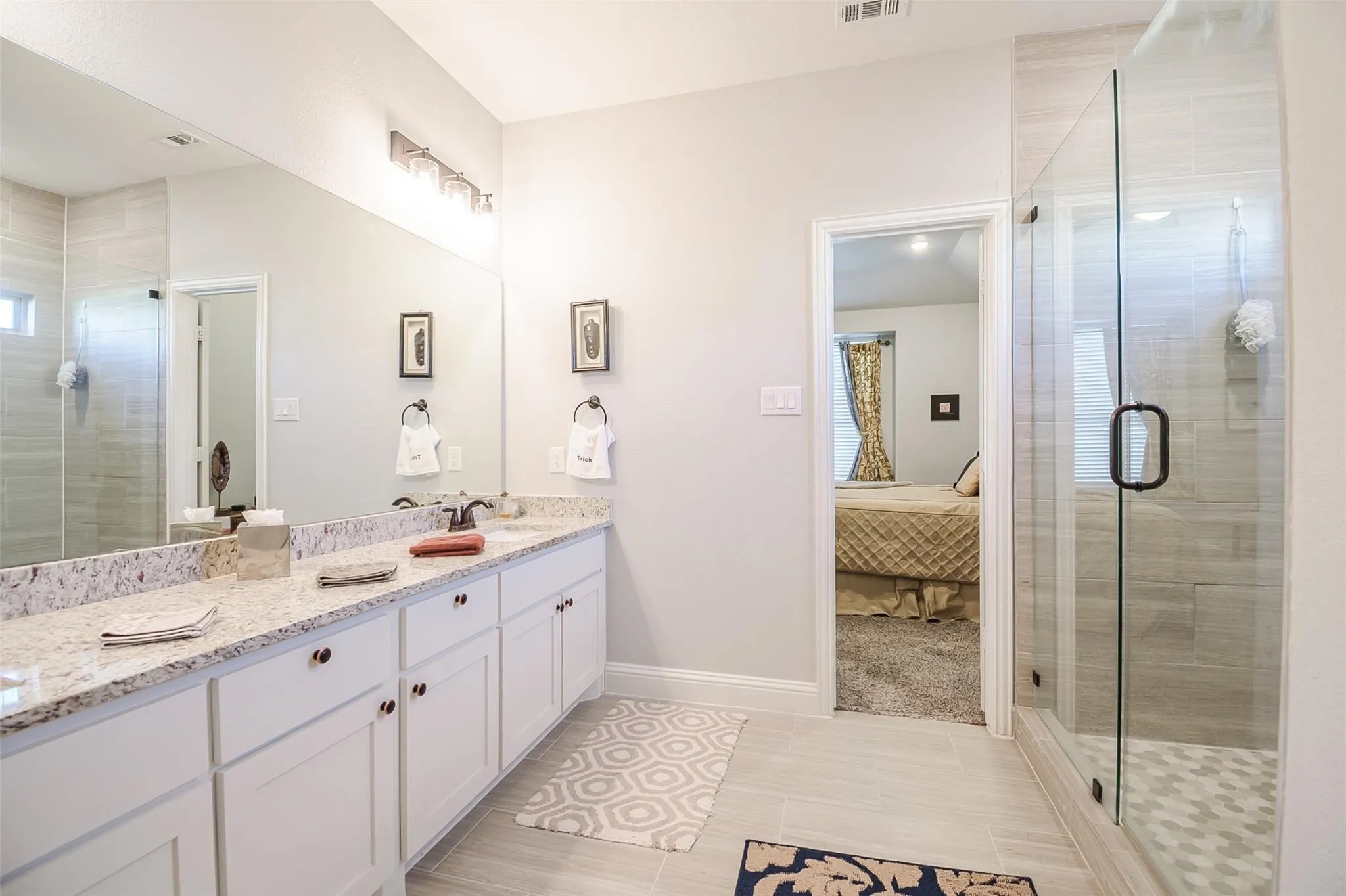 Single Family Residence For Sale in Dallas County , 2655 Kathleen Avenue, Dallas, Texas 75216, 4 Bedroom, 2 Bathroom, 1 Garage spaces, 1,795 Sqft, built in 2021, mls#21270042, Real Estate Agent in Dallas, Homes For Sale in Dallas county, Homes For Sale in Dallas, Realtor in Dallas Texas, Real Estate Brokerage Independent Realty Texas, Luminita Cordes Realtor