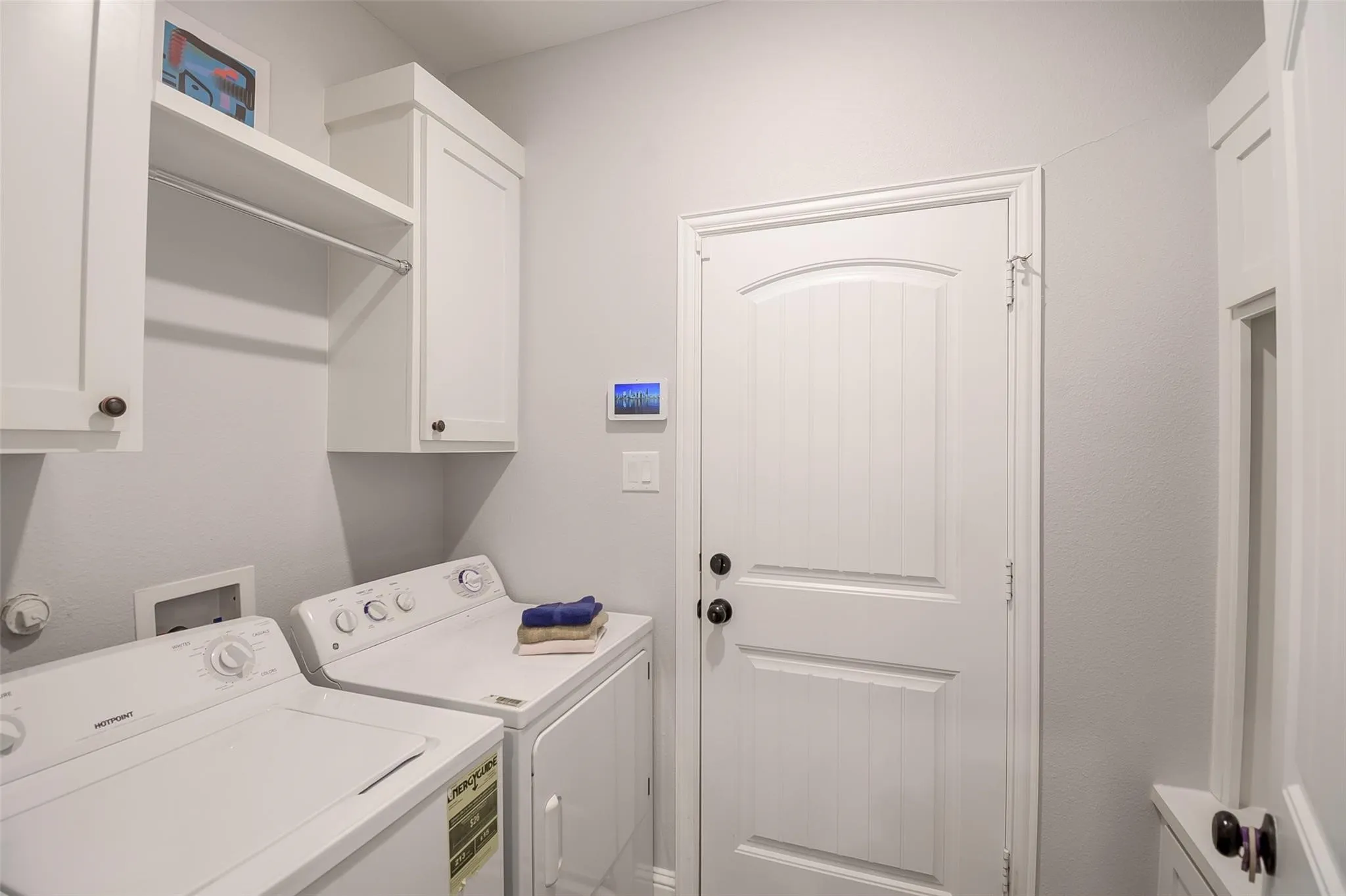 Single Family Residence For Sale in Dallas County , 2655 Kathleen Avenue, Dallas, Texas 75216, 4 Bedroom, 2 Bathroom, 1 Garage spaces, 1,795 Sqft, built in 2021, mls#21270042, Real Estate Agent in Dallas, Homes For Sale in Dallas county, Homes For Sale in Dallas, Realtor in Dallas Texas, Real Estate Brokerage Independent Realty Texas, Luminita Cordes Realtor