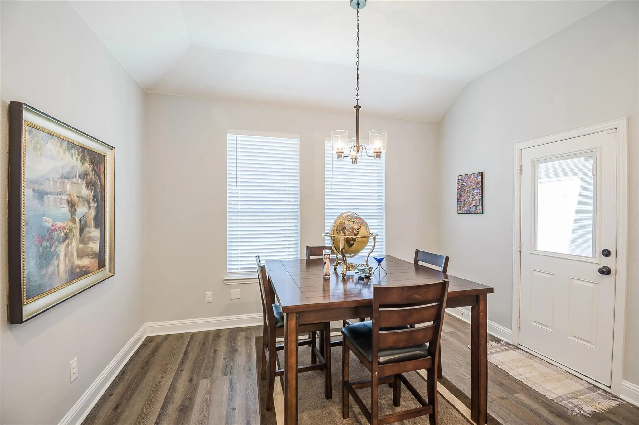 Single Family Residence For Sale in Dallas County , 2655 Kathleen Avenue, Dallas, Texas 75216, 4 Bedroom, 2 Bathroom, 1 Garage spaces, 1,795 Sqft, built in 2021, mls#21270042, Real Estate Agent in Dallas, Homes For Sale in Dallas county, Homes For Sale in Dallas, Realtor in Dallas Texas, Real Estate Brokerage Independent Realty Texas, Luminita Cordes Realtor