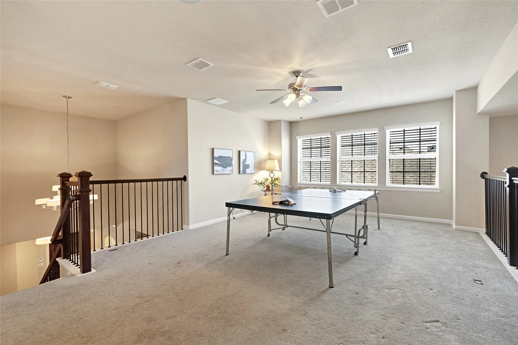 Single Family Residence For Sale in Denton County , 428 King Galloway Drive, Lewisville, Texas 75056, 3 Bedroom, 3 Bathroom, 2 Garage spaces, 2,658 Sqft, built in 2013, mls#21259061, Real Estate Agent in Lewisville, Homes For Sale in Denton county, Homes For Sale in Lewisville, Realtor in Lewisville Texas, Real Estate Brokerage Independent Realty Texas, Luminita Cordes Realtor