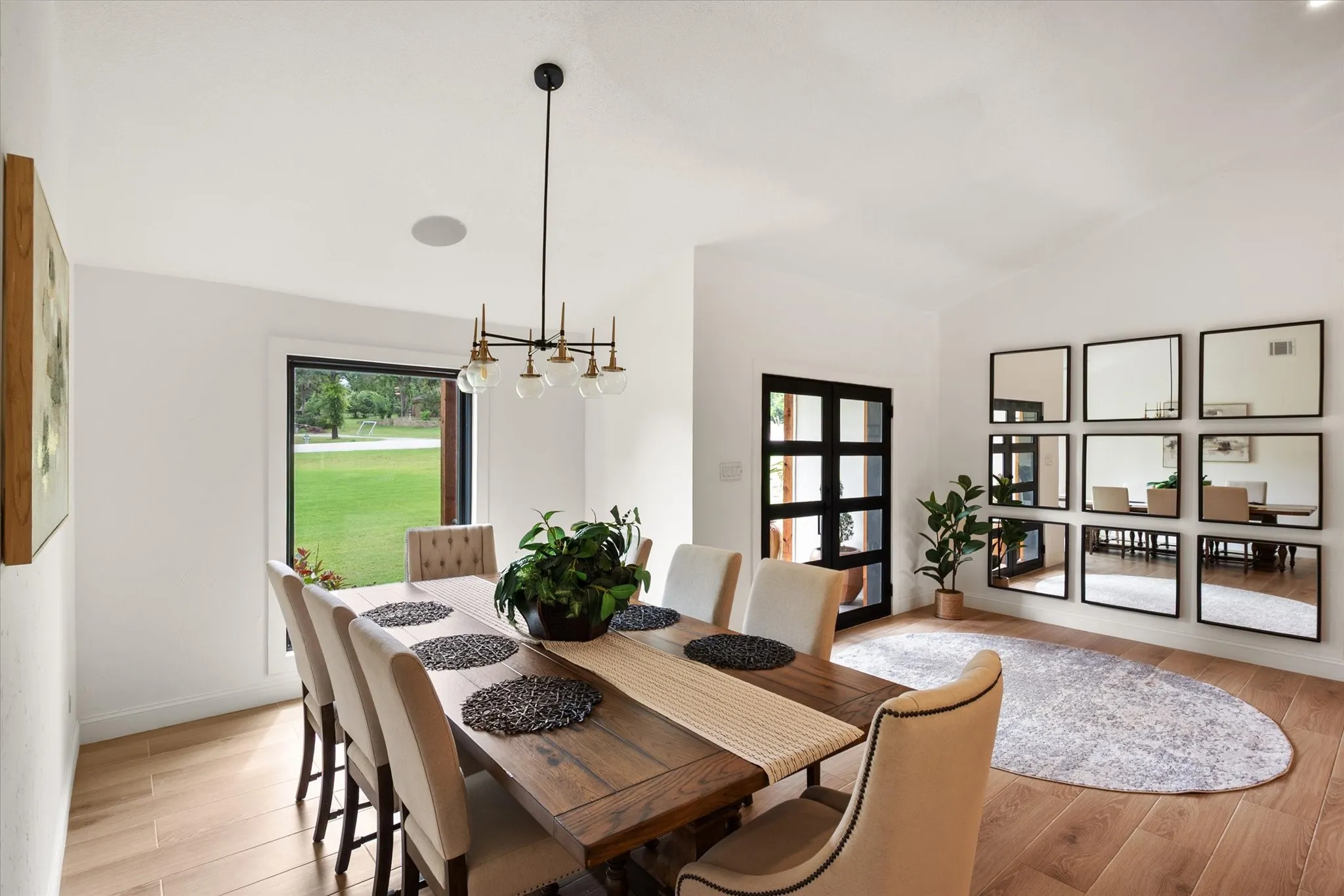 Single Family Residence For Sale in Tarrant County , 1584 Randol Mill Avenue, Southlake, Texas 76092, 4 Bedrooms, 6 Bathrooms, 2 Garage spaces, 5,355 Sqft, built in 1971, Price $2,399,000, mls#21257687, Real Estate Agent in Southlake, Homes For Sale in Tarrant county, Homes For Sale in Southlake, Realtor in Southlake Texas, Real Estate Brokerage Independent Realty Texas, Luminita Cordes Realtor