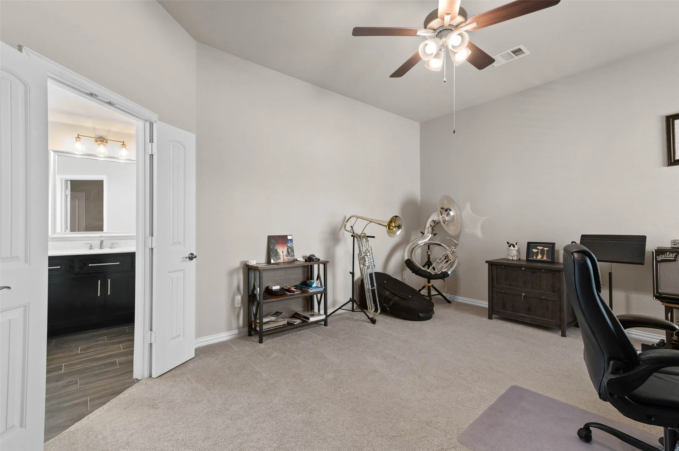 Secondary Primary bedroom located upstairs!