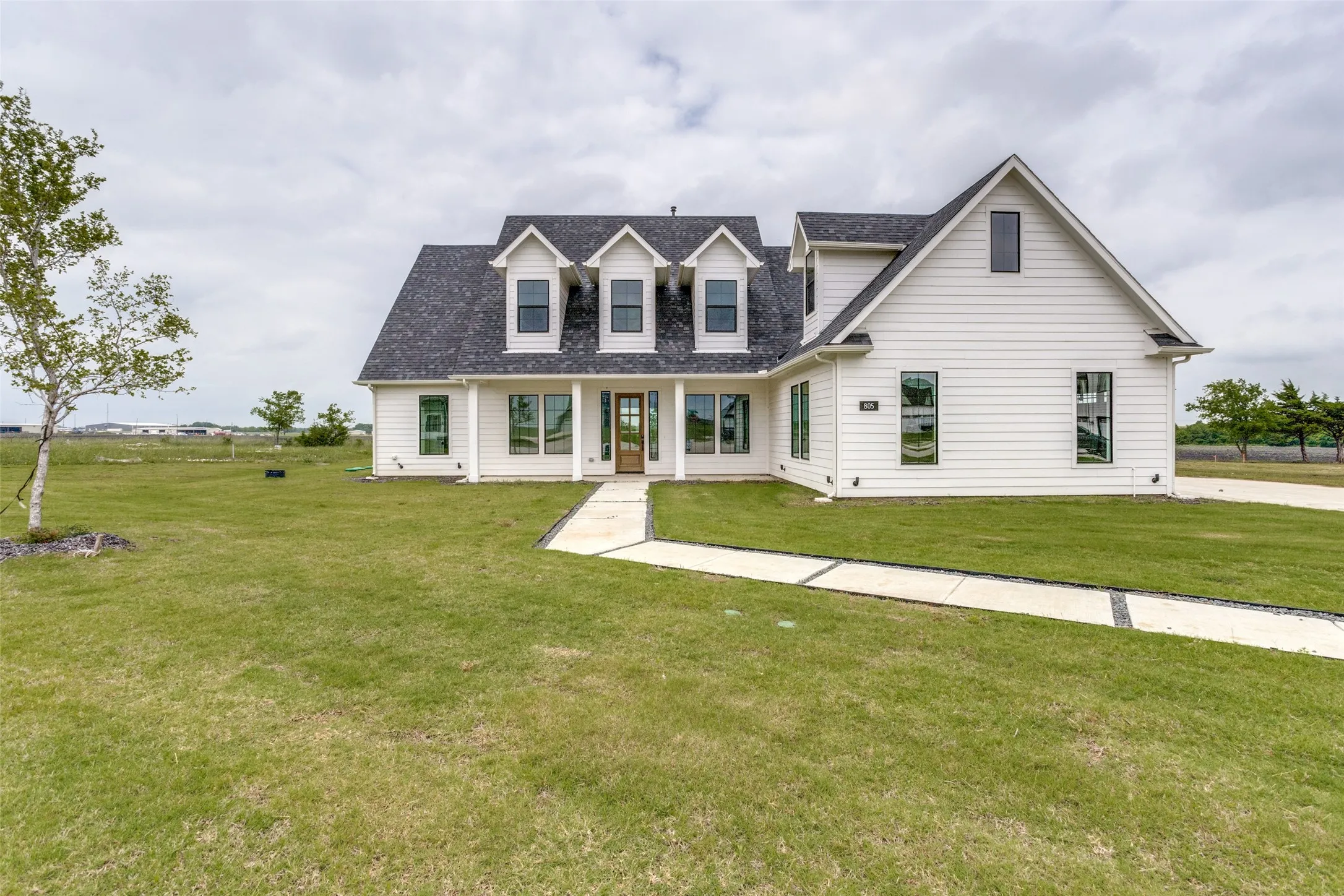 Single Family Residence For Sale in Collin County , 805 Concord Court, Nevada, Texas 75173, 4 Bedroom, 3 Bathroom, 3 Garage spaces, 3,027 Sqft, built in 2023, mls#21270080, Real Estate Agent in Nevada, Homes For Sale in Collin county, Homes For Sale in Nevada, Realtor in Nevada Texas, Real Estate Brokerage Independent Realty Texas, Luminita Cordes Realtor