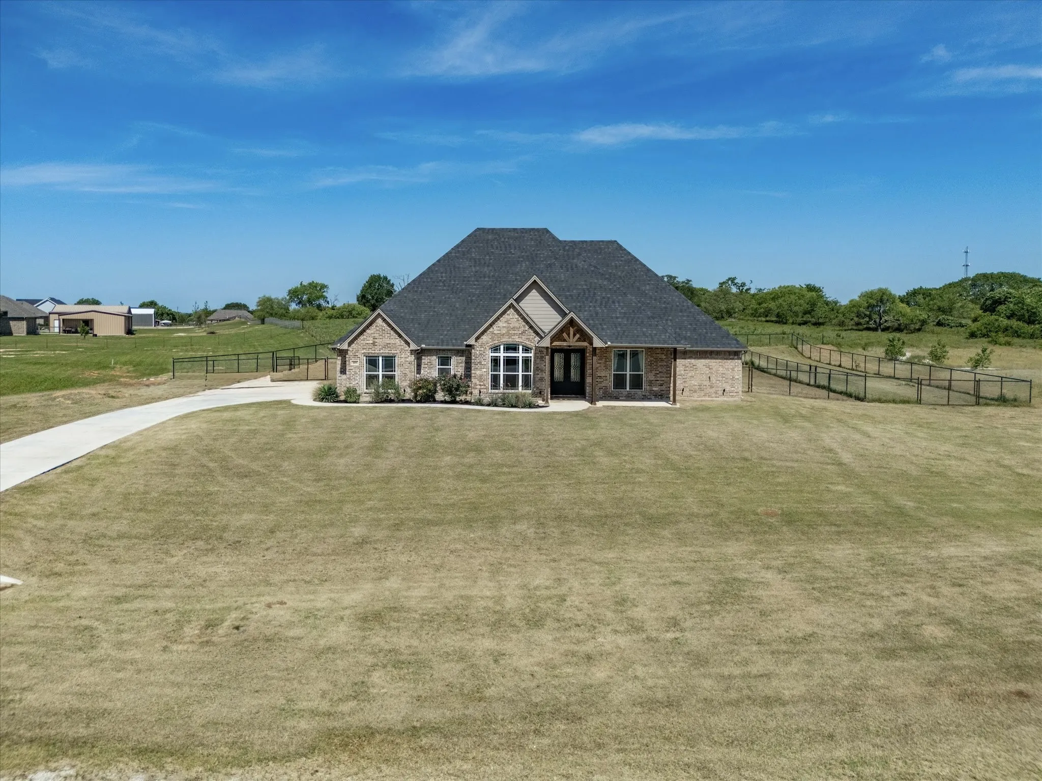Single Family Residence For Sale in Wise County , 105 Carls Court, Boyd, Texas 76023, 3 Bedrooms, 3 Bathrooms, 2 Garage spaces, 2,450 Sqft, built in 2022, Price $515,000, mls#21265716, Real Estate Agent in Boyd, Homes For Sale in Wise county, Homes For Sale in Boyd, Realtor in Boyd Texas, Real Estate Brokerage Independent Realty Texas, Luminita Cordes Realtor