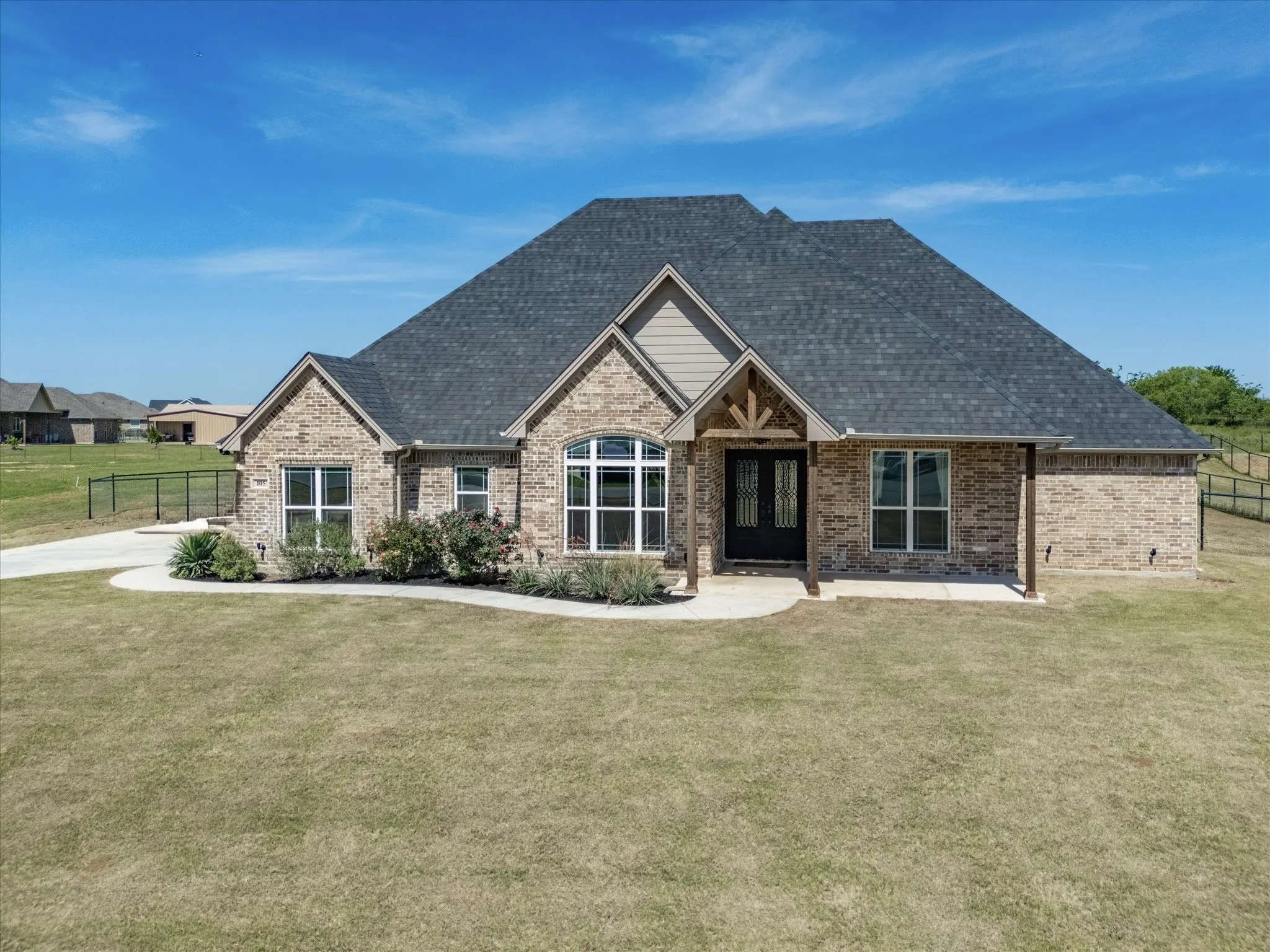 Single Family Residence For Sale in Wise County , 105 Carls Court, Boyd, Texas 76023, 3 Bedrooms, 3 Bathrooms, 2 Garage spaces, 2,450 Sqft, built in 2022, Price $515,000, mls#21265716, Real Estate Agent in Boyd, Homes For Sale in Wise county, Homes For Sale in Boyd, Realtor in Boyd Texas, Real Estate Brokerage Independent Realty Texas, Luminita Cordes Realtor