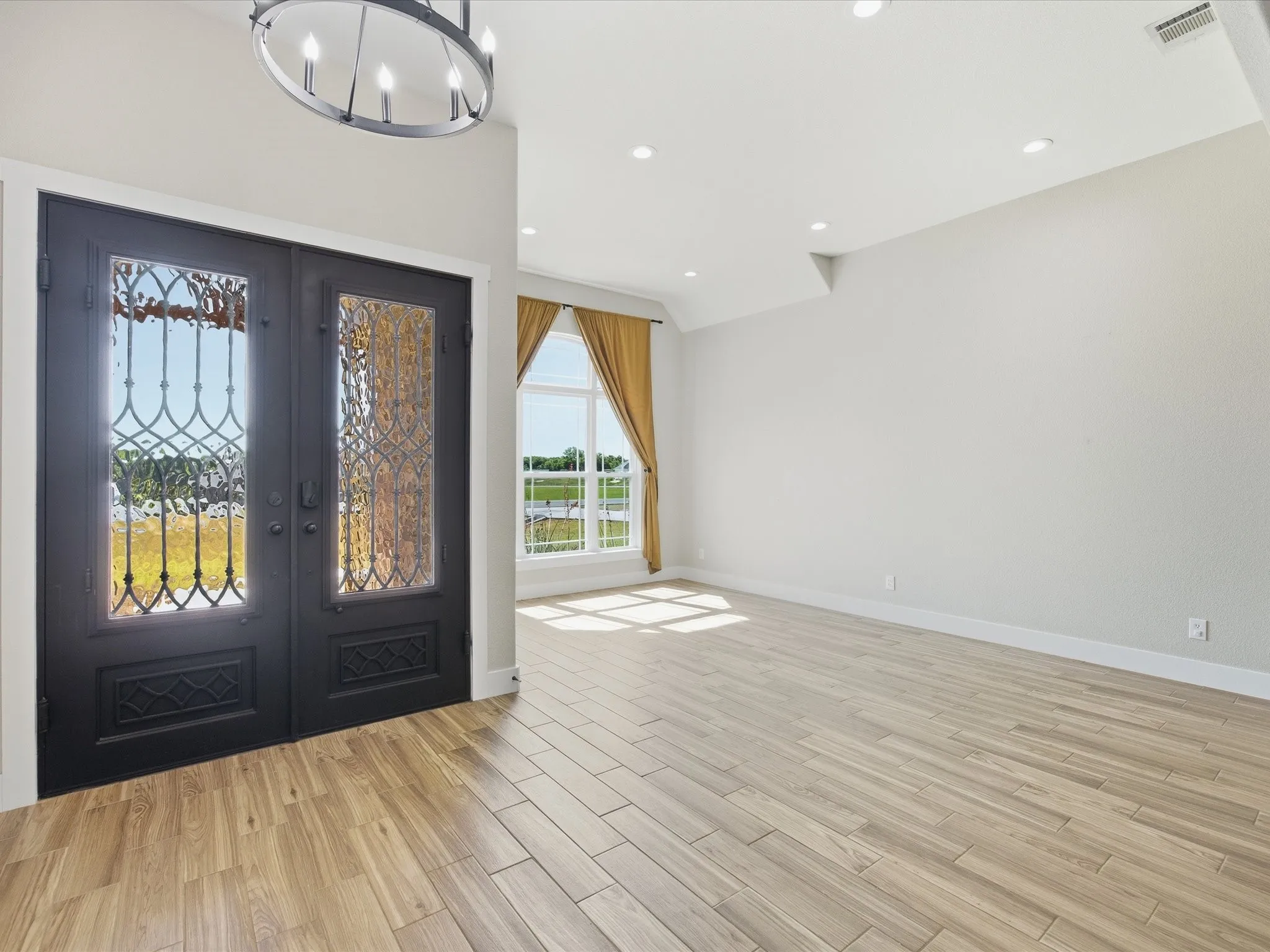 Single Family Residence For Sale in Wise County , 105 Carls Court, Boyd, Texas 76023, 3 Bedrooms, 3 Bathrooms, 2 Garage spaces, 2,450 Sqft, built in 2022, Price $515,000, mls#21265716, Real Estate Agent in Boyd, Homes For Sale in Wise county, Homes For Sale in Boyd, Realtor in Boyd Texas, Real Estate Brokerage Independent Realty Texas, Luminita Cordes Realtor