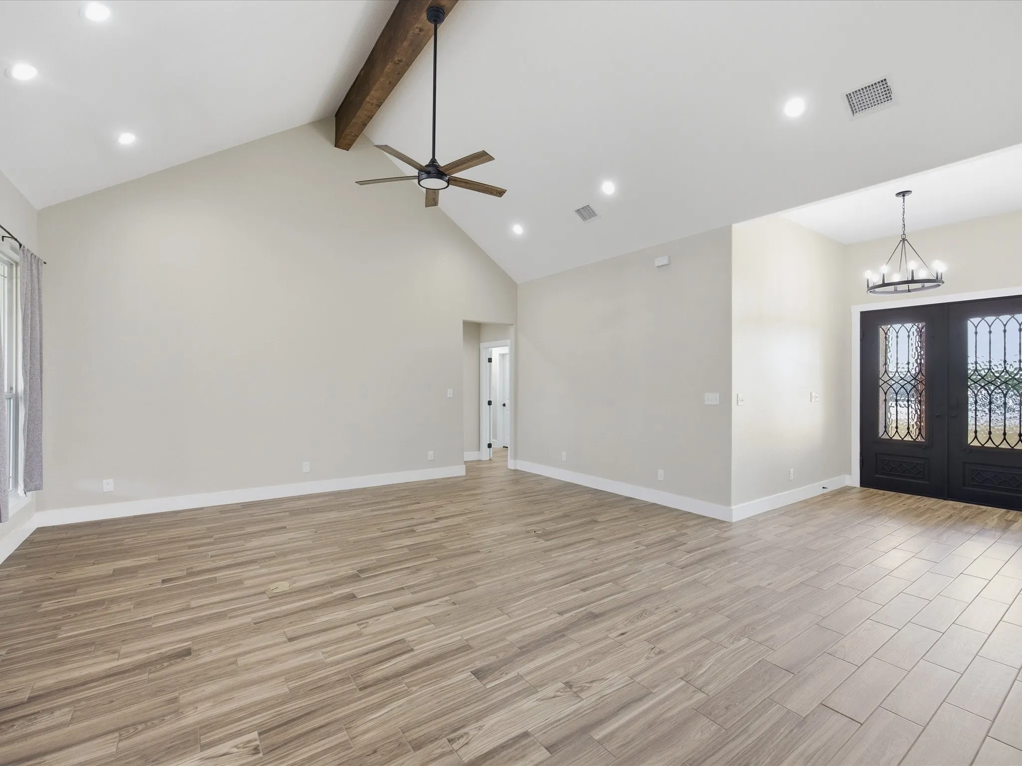 Single Family Residence For Sale in Wise County , 105 Carls Court, Boyd, Texas 76023, 3 Bedrooms, 3 Bathrooms, 2 Garage spaces, 2,450 Sqft, built in 2022, Price $515,000, mls#21265716, Real Estate Agent in Boyd, Homes For Sale in Wise county, Homes For Sale in Boyd, Realtor in Boyd Texas, Real Estate Brokerage Independent Realty Texas, Luminita Cordes Realtor