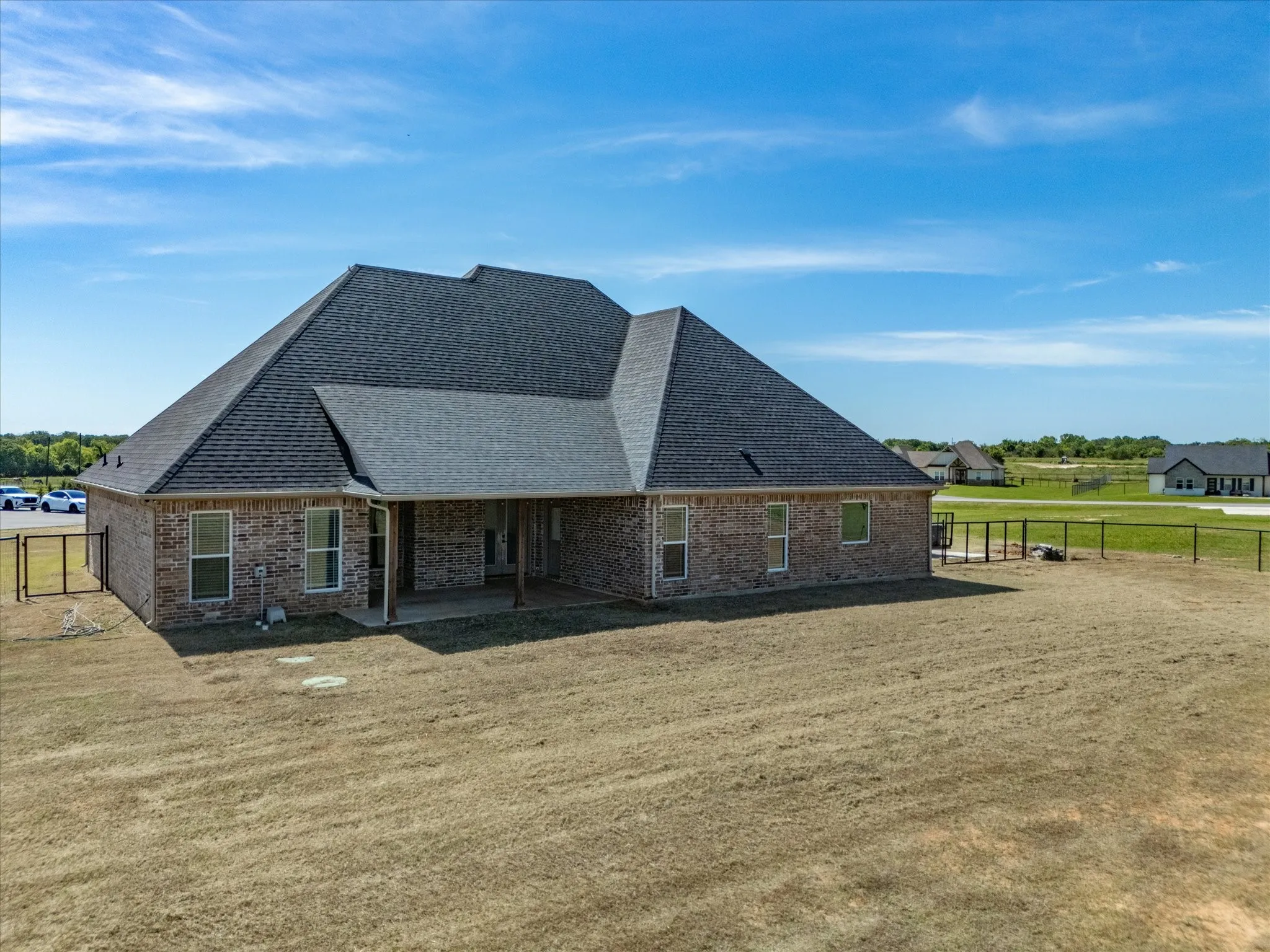 Single Family Residence For Sale in Wise County , 105 Carls Court, Boyd, Texas 76023, 3 Bedrooms, 3 Bathrooms, 2 Garage spaces, 2,450 Sqft, built in 2022, Price $515,000, mls#21265716, Real Estate Agent in Boyd, Homes For Sale in Wise county, Homes For Sale in Boyd, Realtor in Boyd Texas, Real Estate Brokerage Independent Realty Texas, Luminita Cordes Realtor