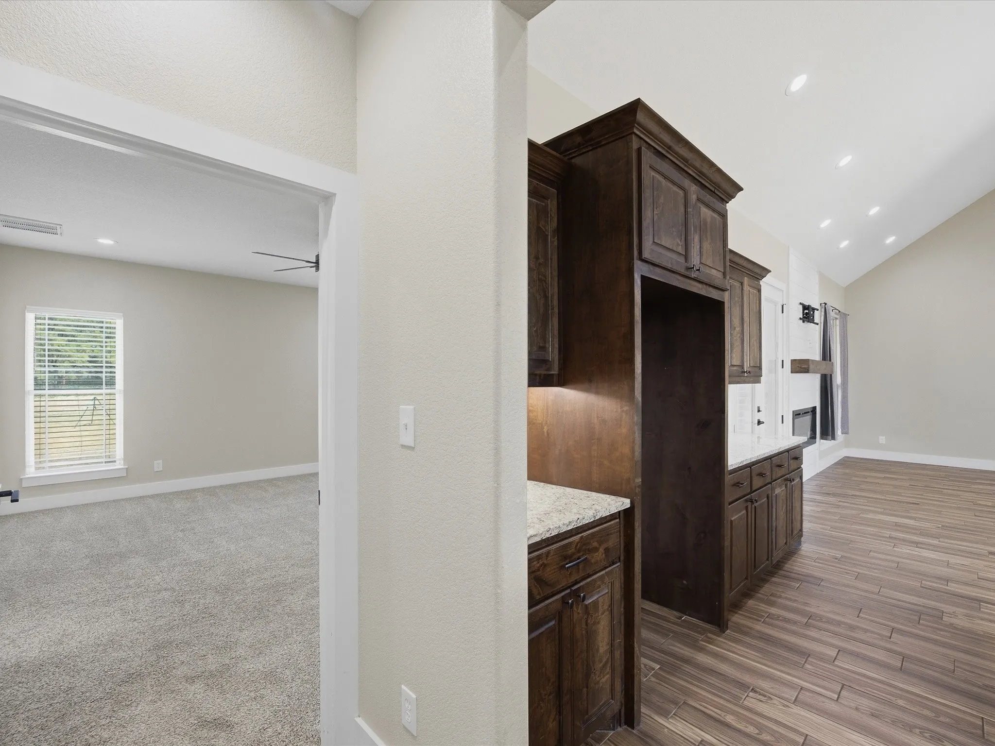 Single Family Residence For Sale in Wise County , 105 Carls Court, Boyd, Texas 76023, 3 Bedrooms, 3 Bathrooms, 2 Garage spaces, 2,450 Sqft, built in 2022, Price $515,000, mls#21265716, Real Estate Agent in Boyd, Homes For Sale in Wise county, Homes For Sale in Boyd, Realtor in Boyd Texas, Real Estate Brokerage Independent Realty Texas, Luminita Cordes Realtor
