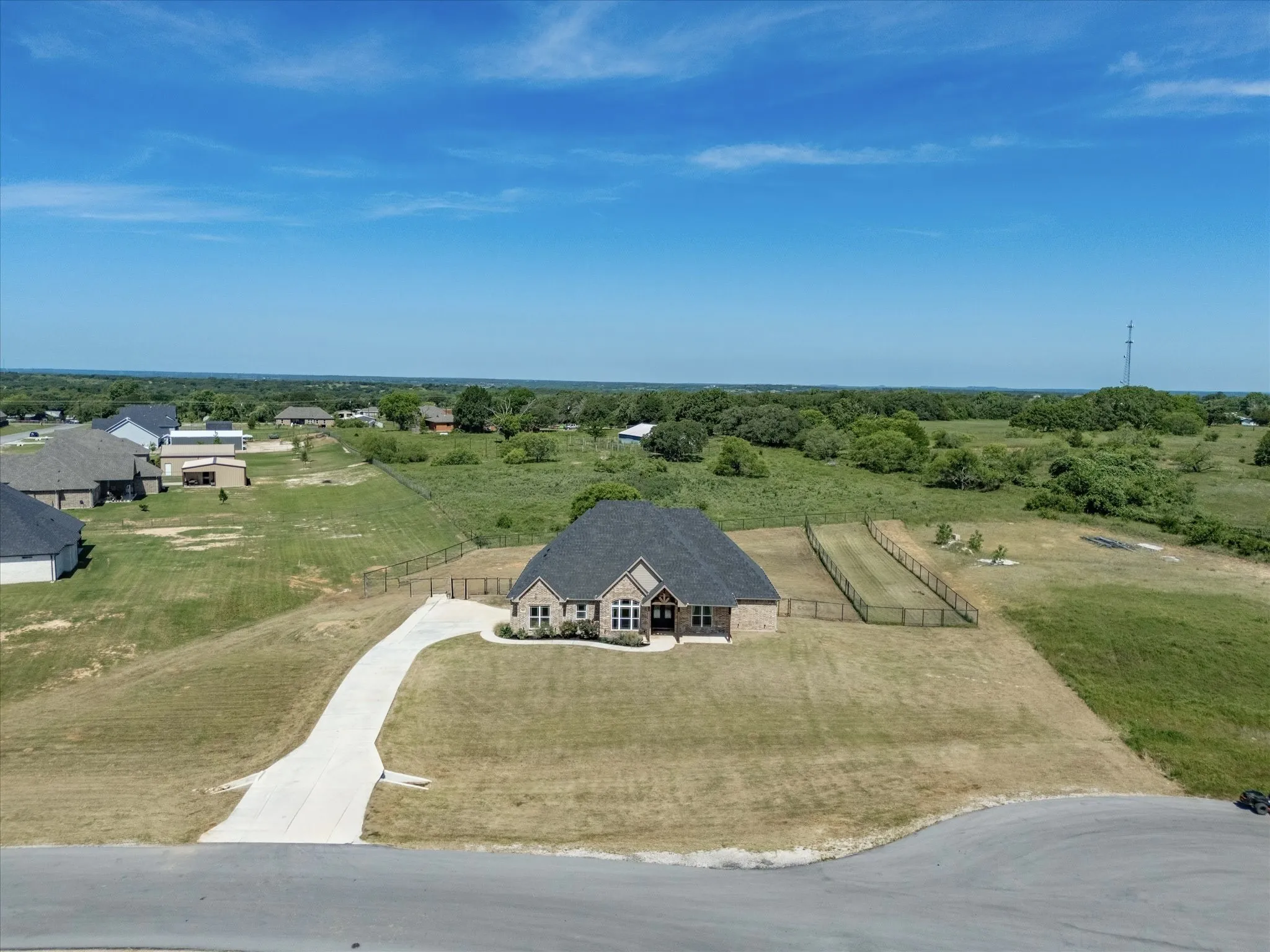 Single Family Residence For Sale in Wise County , 105 Carls Court, Boyd, Texas 76023, 3 Bedrooms, 3 Bathrooms, 2 Garage spaces, 2,450 Sqft, built in 2022, Price $515,000, mls#21265716, Real Estate Agent in Boyd, Homes For Sale in Wise county, Homes For Sale in Boyd, Realtor in Boyd Texas, Real Estate Brokerage Independent Realty Texas, Luminita Cordes Realtor