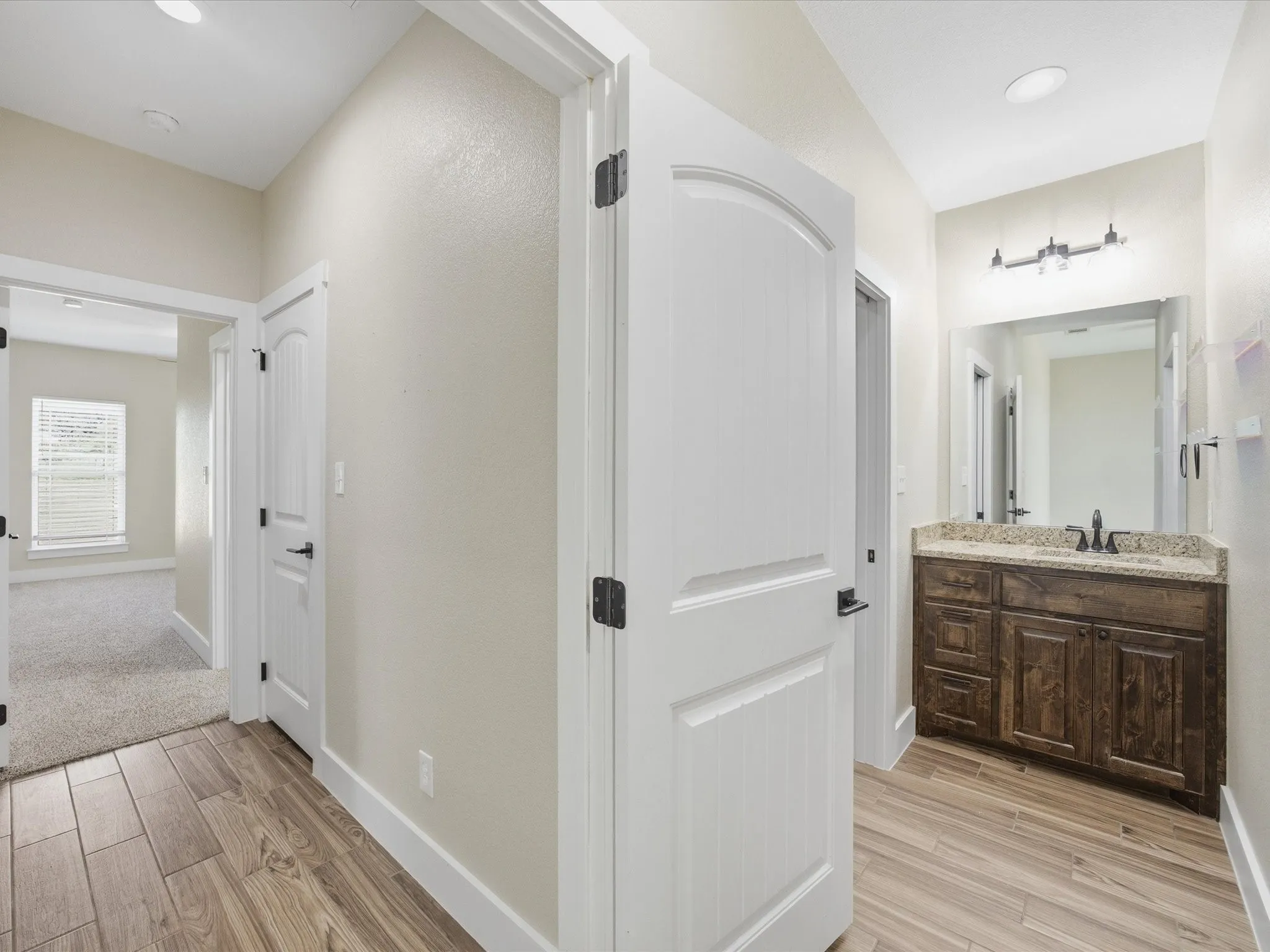 Single Family Residence For Sale in Wise County , 105 Carls Court, Boyd, Texas 76023, 3 Bedrooms, 3 Bathrooms, 2 Garage spaces, 2,450 Sqft, built in 2022, Price $515,000, mls#21265716, Real Estate Agent in Boyd, Homes For Sale in Wise county, Homes For Sale in Boyd, Realtor in Boyd Texas, Real Estate Brokerage Independent Realty Texas, Luminita Cordes Realtor