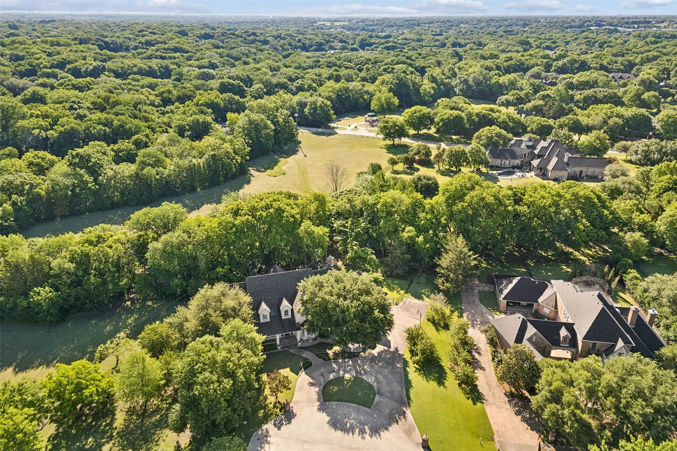 Single Family Residence For Sale in Collin County , 1140 Sloan Crossing, Fairview, Texas 75069, 4 Bedroom, 6 Bathroom, 4 Garage spaces, 5,258 Sqft, built in 1998, mls#21270088, Real Estate Agent in Fairview, Homes For Sale in Collin county, Homes For Sale in Fairview, Realtor in Fairview Texas, Real Estate Brokerage Independent Realty Texas, Luminita Cordes Realtor