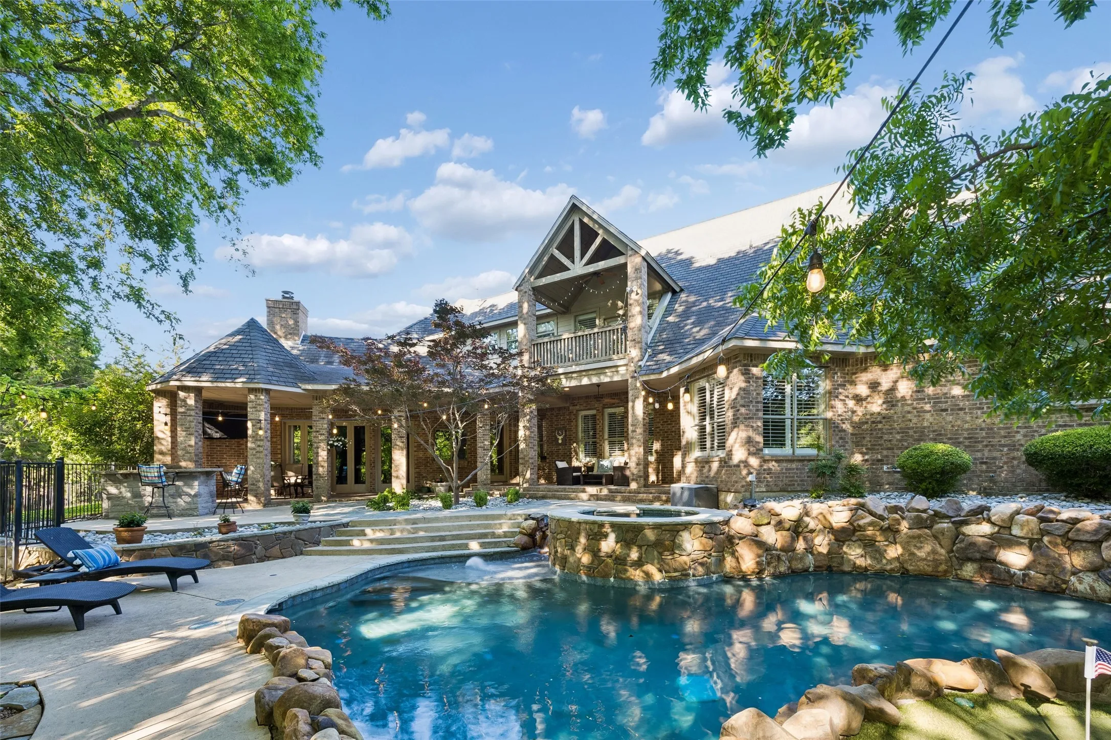 Single Family Residence For Sale in Collin County , 1140 Sloan Crossing, Fairview, Texas 75069, 4 Bedroom, 6 Bathroom, 4 Garage spaces, 5,258 Sqft, built in 1998, mls#21270088, Real Estate Agent in Fairview, Homes For Sale in Collin county, Homes For Sale in Fairview, Realtor in Fairview Texas, Real Estate Brokerage Independent Realty Texas, Luminita Cordes Realtor