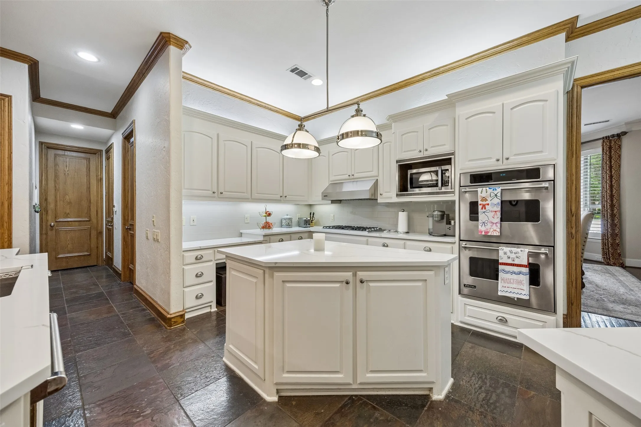 Single Family Residence For Sale in Collin County , 1140 Sloan Crossing, Fairview, Texas 75069, 4 Bedroom, 6 Bathroom, 4 Garage spaces, 5,258 Sqft, built in 1998, mls#21270088, Real Estate Agent in Fairview, Homes For Sale in Collin county, Homes For Sale in Fairview, Realtor in Fairview Texas, Real Estate Brokerage Independent Realty Texas, Luminita Cordes Realtor