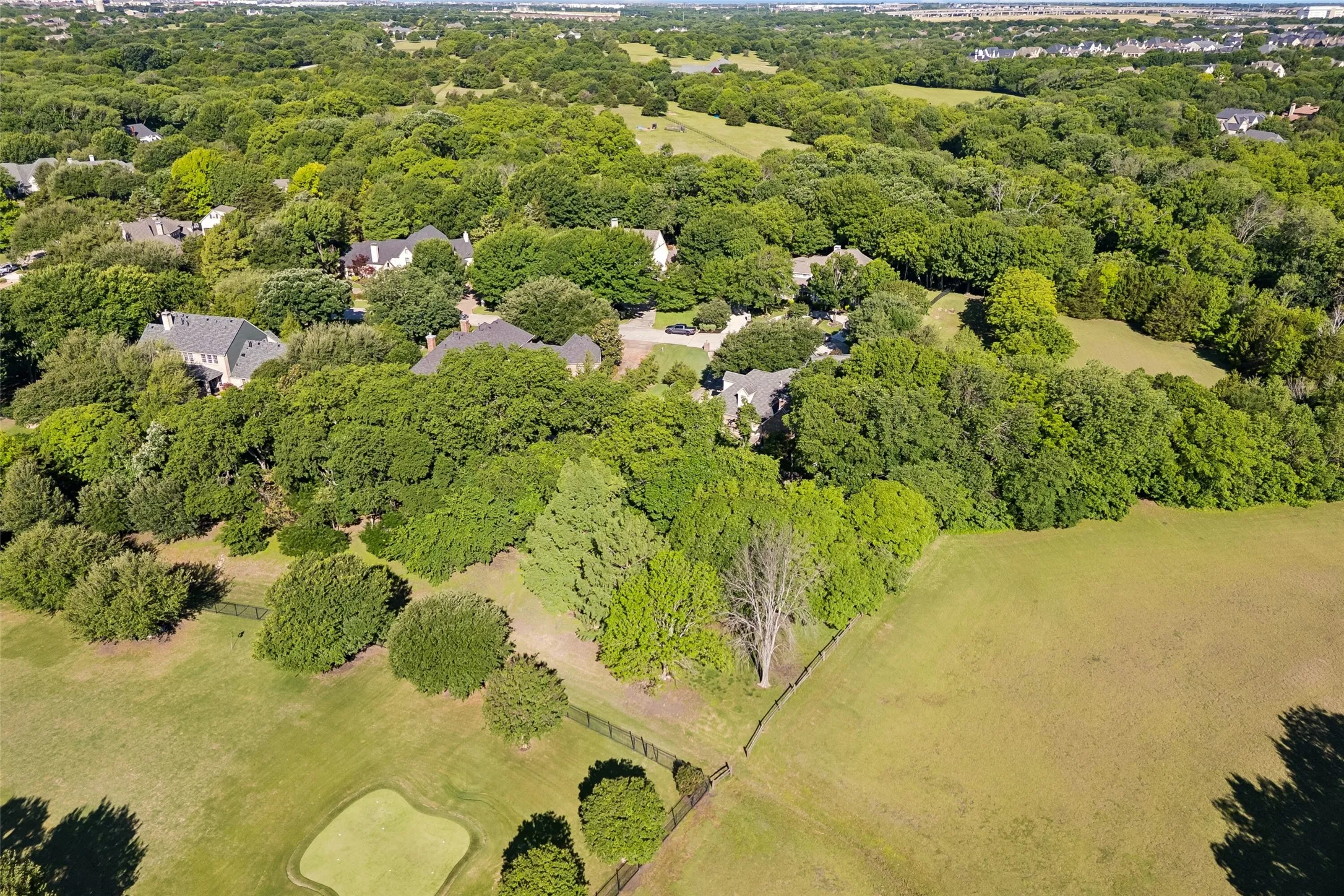 Single Family Residence For Sale in Collin County , 1140 Sloan Crossing, Fairview, Texas 75069, 4 Bedroom, 6 Bathroom, 4 Garage spaces, 5,258 Sqft, built in 1998, mls#21270088, Real Estate Agent in Fairview, Homes For Sale in Collin county, Homes For Sale in Fairview, Realtor in Fairview Texas, Real Estate Brokerage Independent Realty Texas, Luminita Cordes Realtor