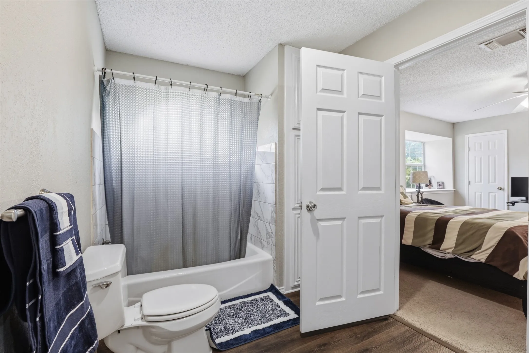 Single Family Residence For Sale in Parker County , 288 Sanders Road, Weatherford, Texas 76087, 4 Bedroom, 4 Bathroom, Garage spaces, 3,620 Sqft, built in 1987, mls#21253479, Real Estate Agent in Weatherford, Homes For Sale in Parker county, Homes For Sale in Weatherford, Realtor in Weatherford Texas, Real Estate Brokerage Independent Realty Texas, Luminita Cordes Realtor