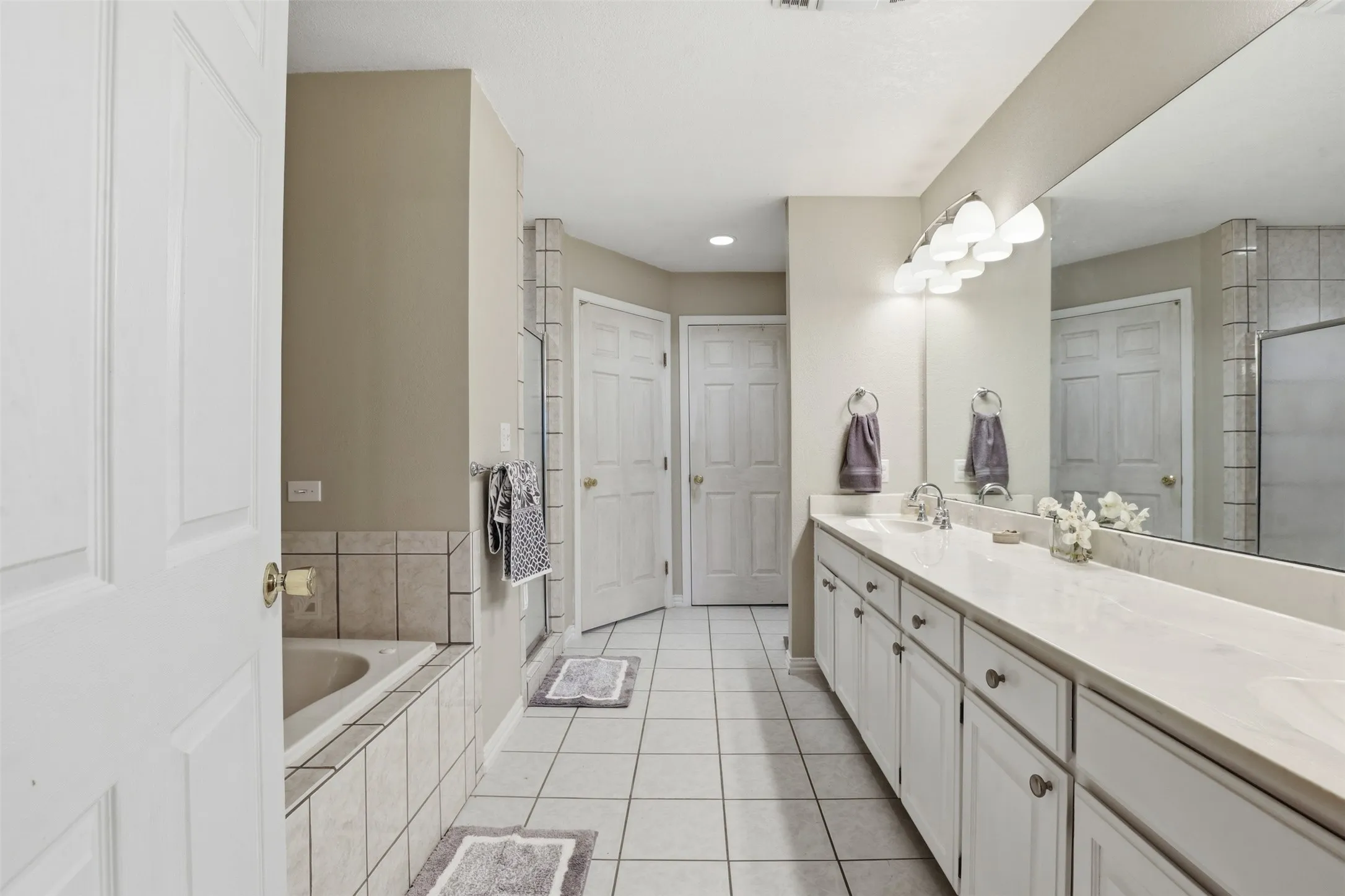 Single Family Residence For Sale in Parker County , 288 Sanders Road, Weatherford, Texas 76087, 4 Bedroom, 4 Bathroom, Garage spaces, 3,620 Sqft, built in 1987, mls#21253479, Real Estate Agent in Weatherford, Homes For Sale in Parker county, Homes For Sale in Weatherford, Realtor in Weatherford Texas, Real Estate Brokerage Independent Realty Texas, Luminita Cordes Realtor